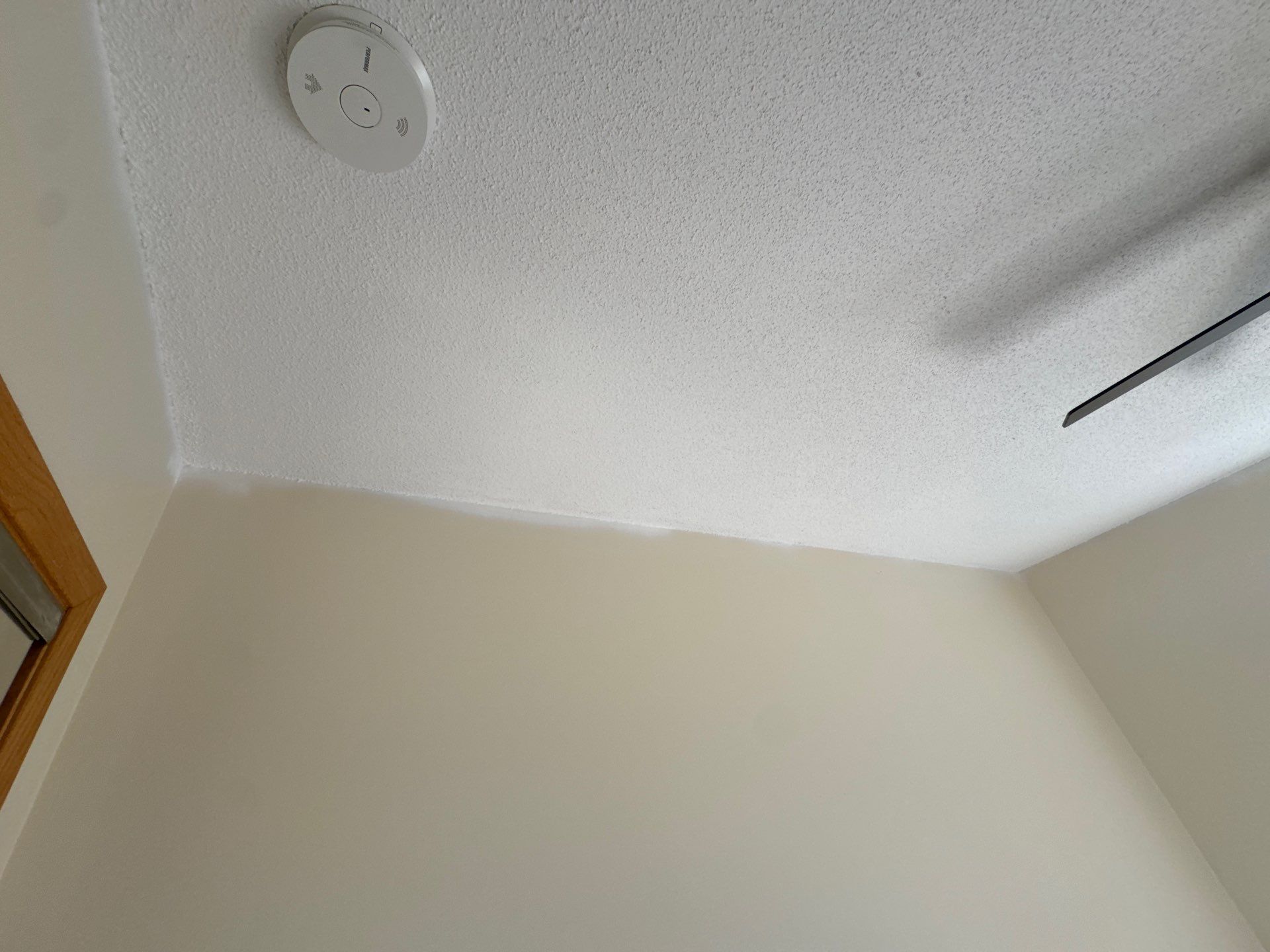 Condo Repaint Walls in Urbandale by Midwest Paint LLC