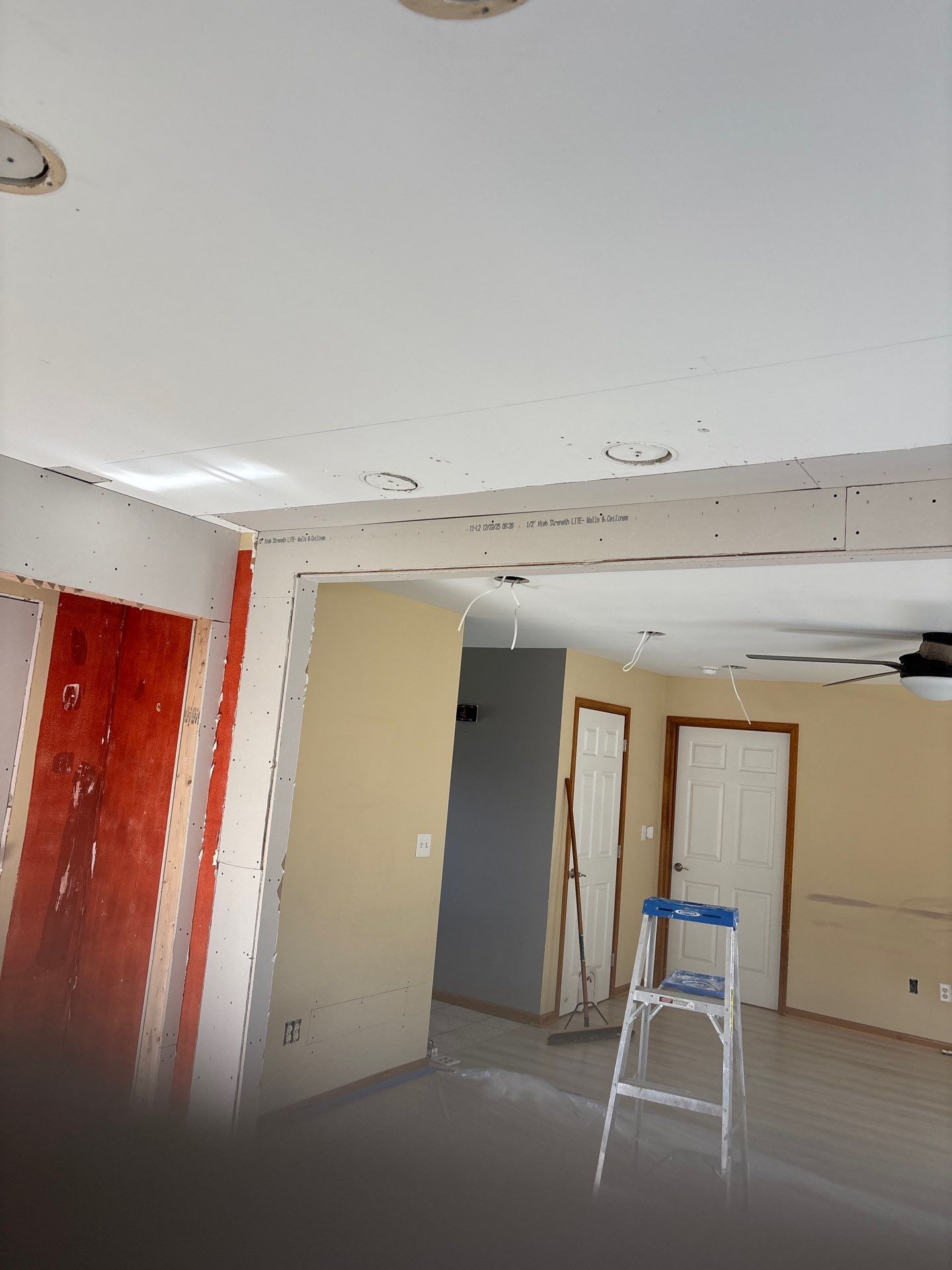 Kitchen Remodel: Fresh New Look by Laser Focused Solutions LLC
