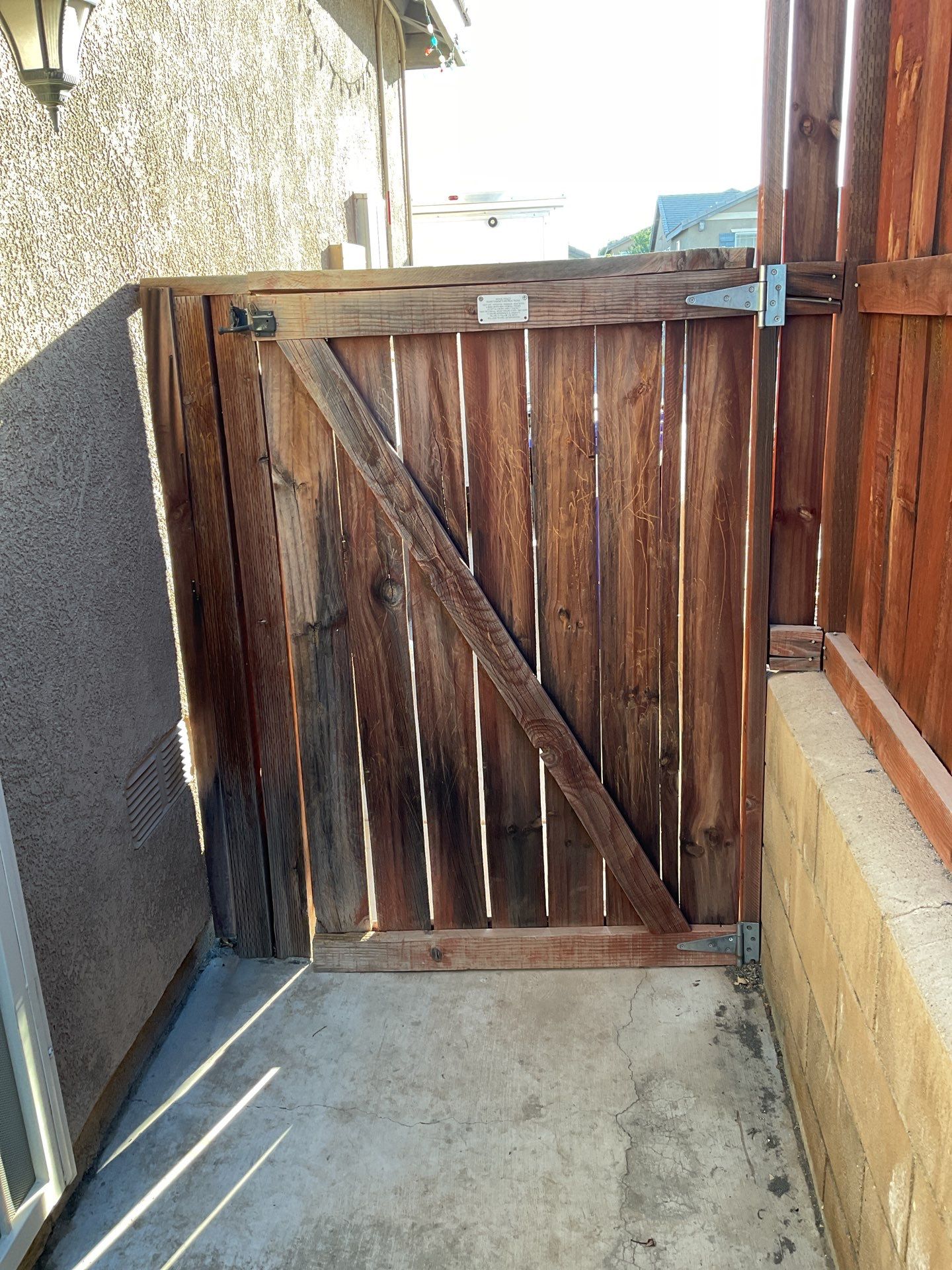 Fence Installation using Vinyl by Fence Guys Inc. 