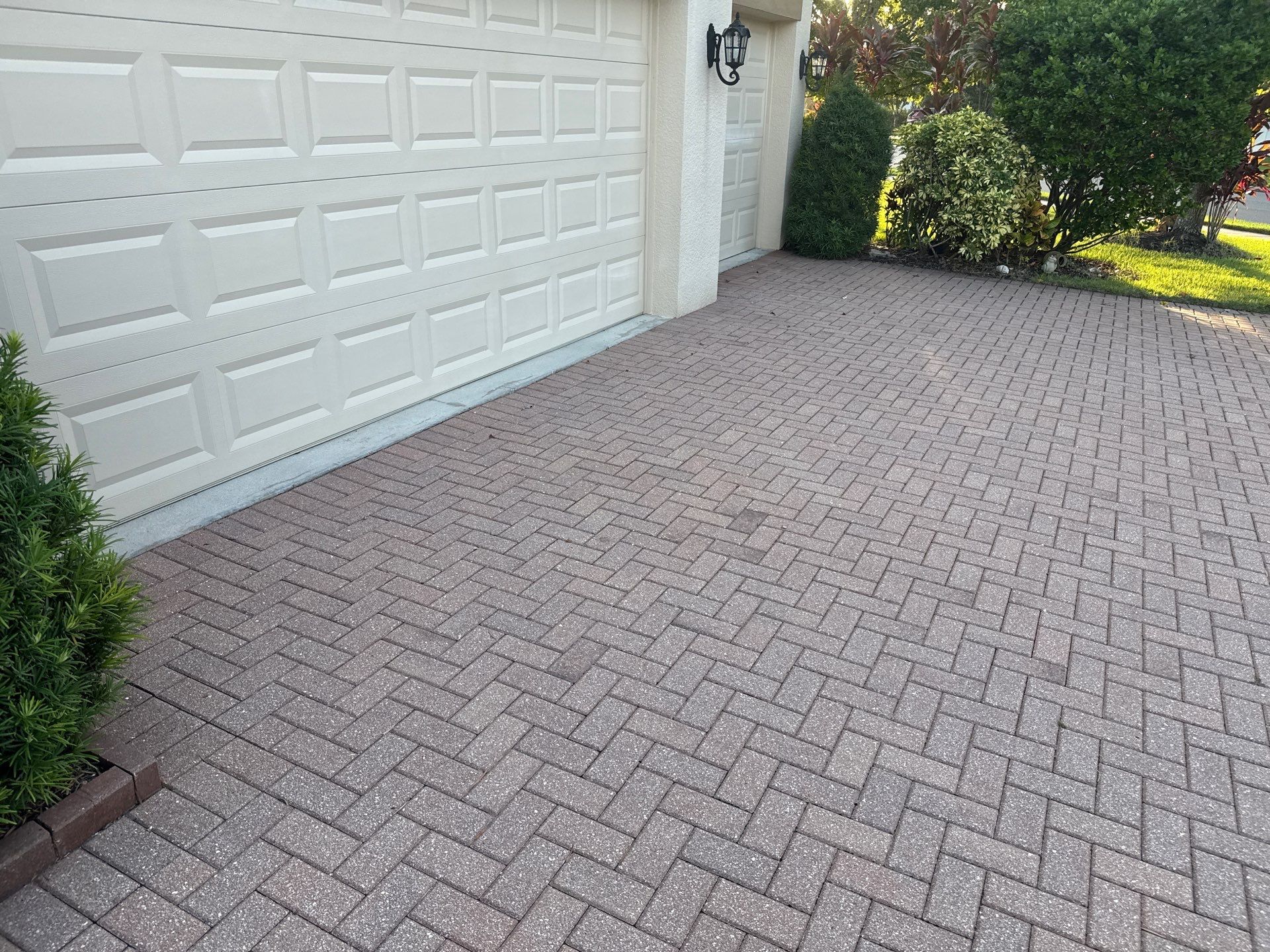 Paver Driveway & Sidewalk Cleaning – Oakleaf Hammock, Ellenton, FL by Sunshine AquaWash