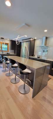 Kitchen Remodel using IMAGIO Misty Curves Solid Glass Backsplash