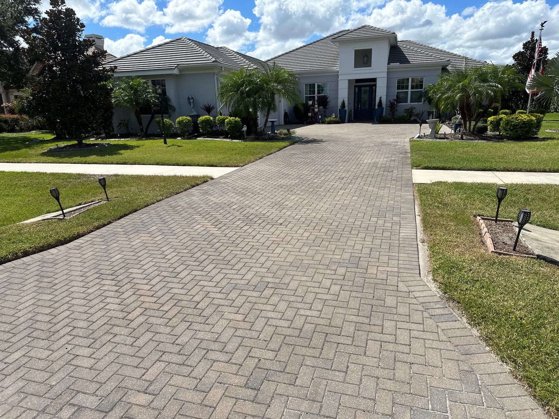 Paver Driveway, Pool Deck, Outdoor Furniture & Culvert Cleaning in Winding River Community, Bradenton, FL | Sunshine AquaWash by Sunshine AquaWash