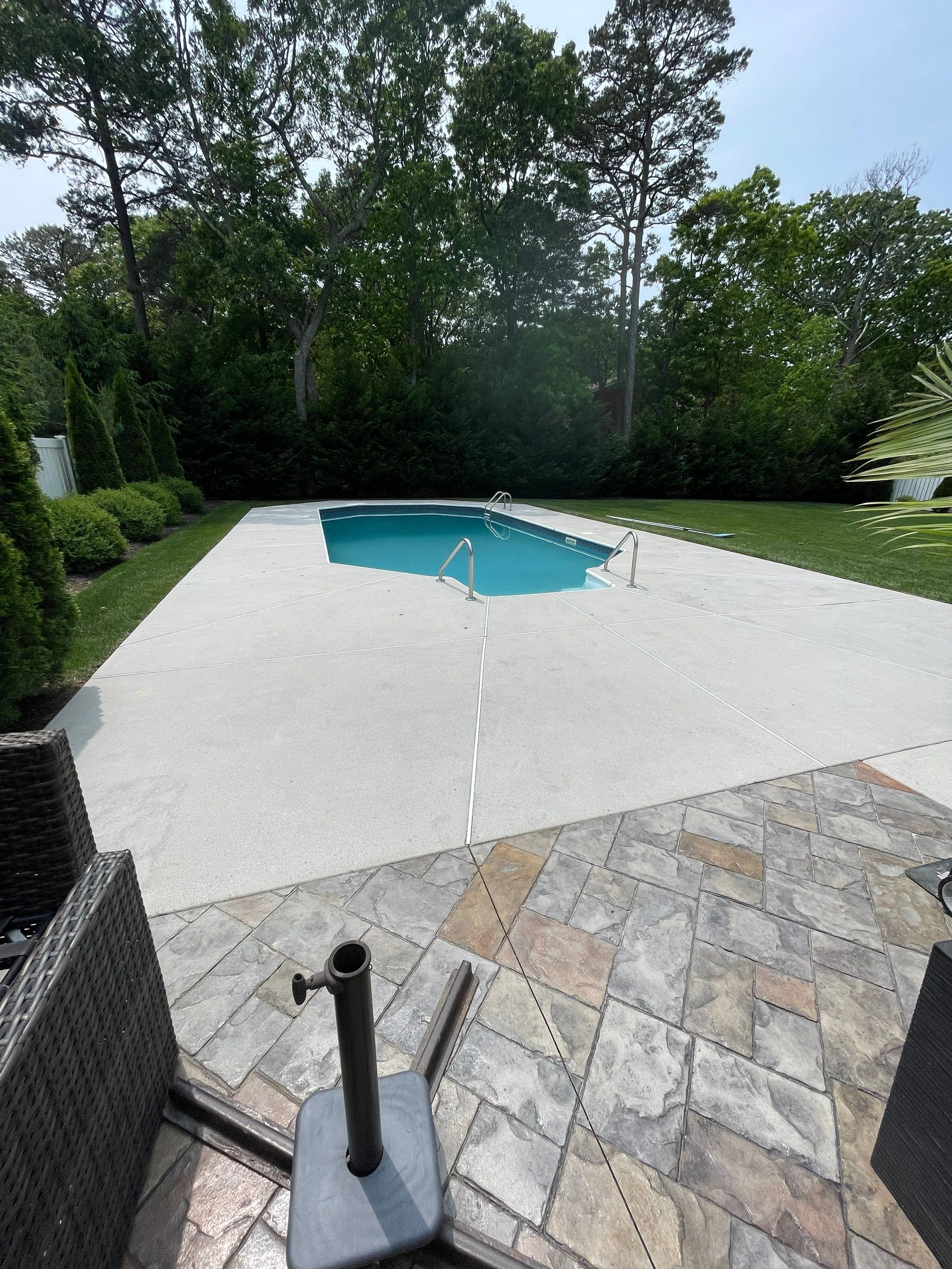 Concrete Cleaning by SJ Exterior