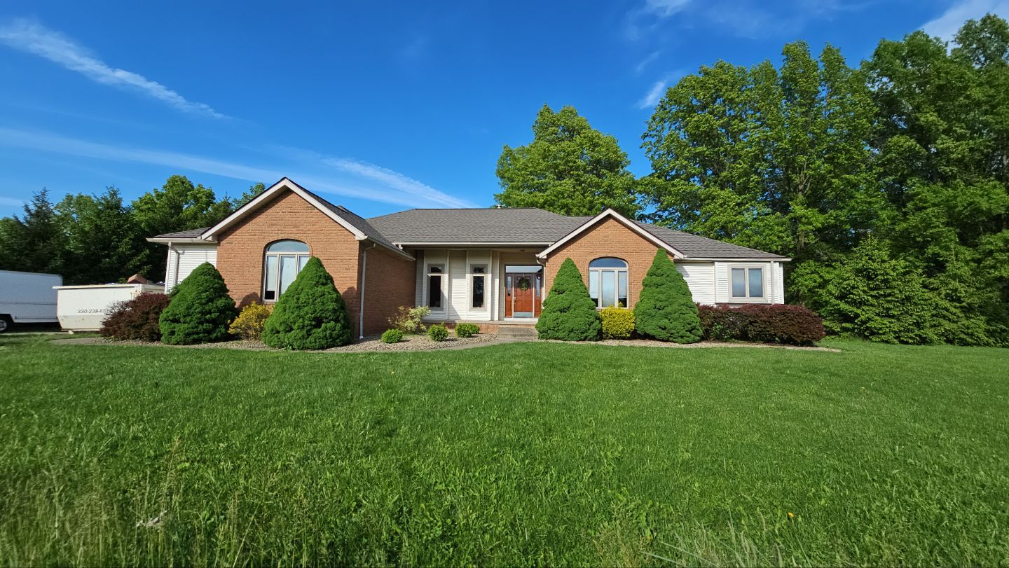 Atlas Pinnacle, Color, Weathered Wood, Drip Edge, Color, Royal Brown by Eagle Eye Roofing