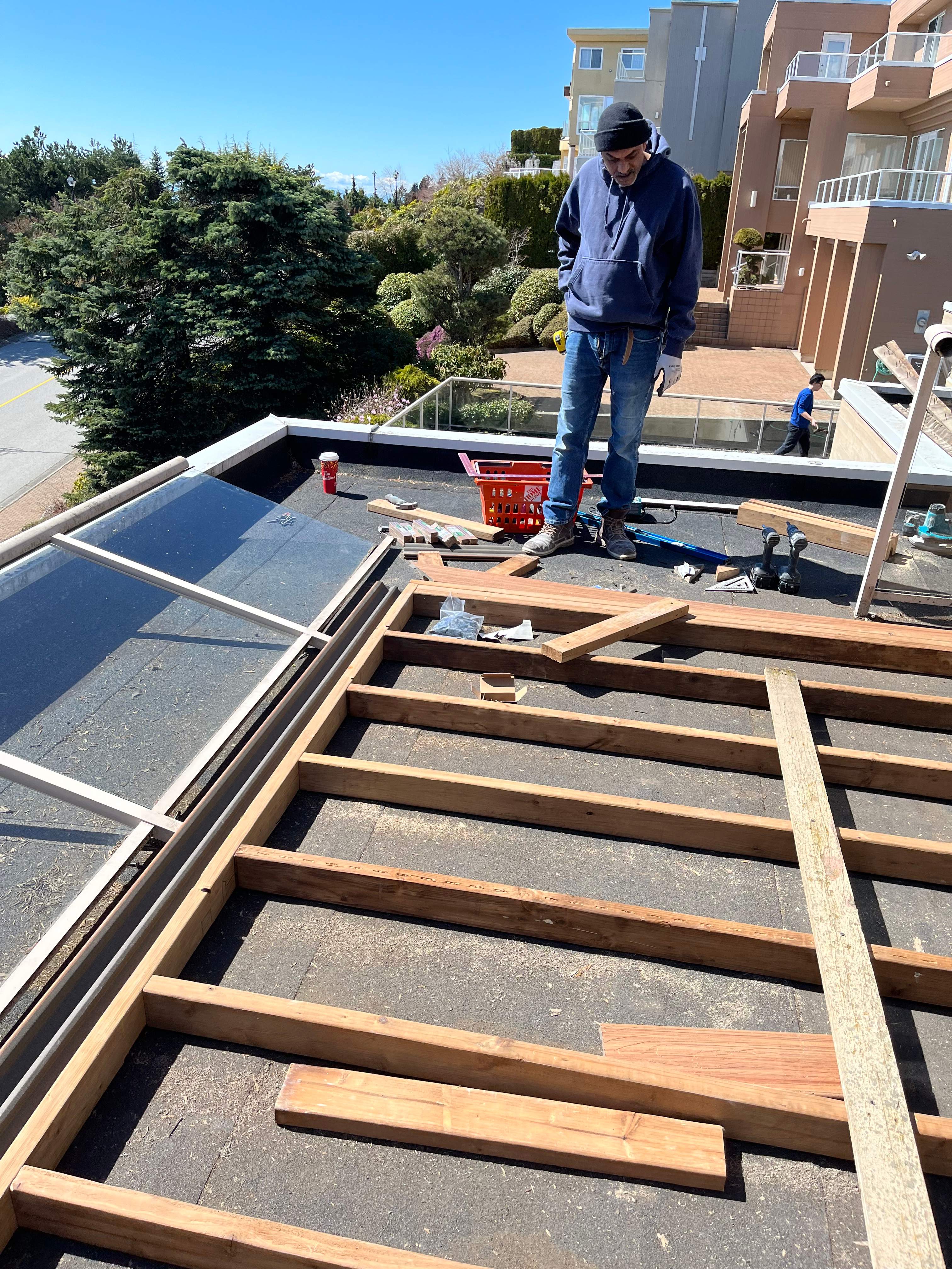 New Composite Deck - West Vancouver by YVR Construction Group