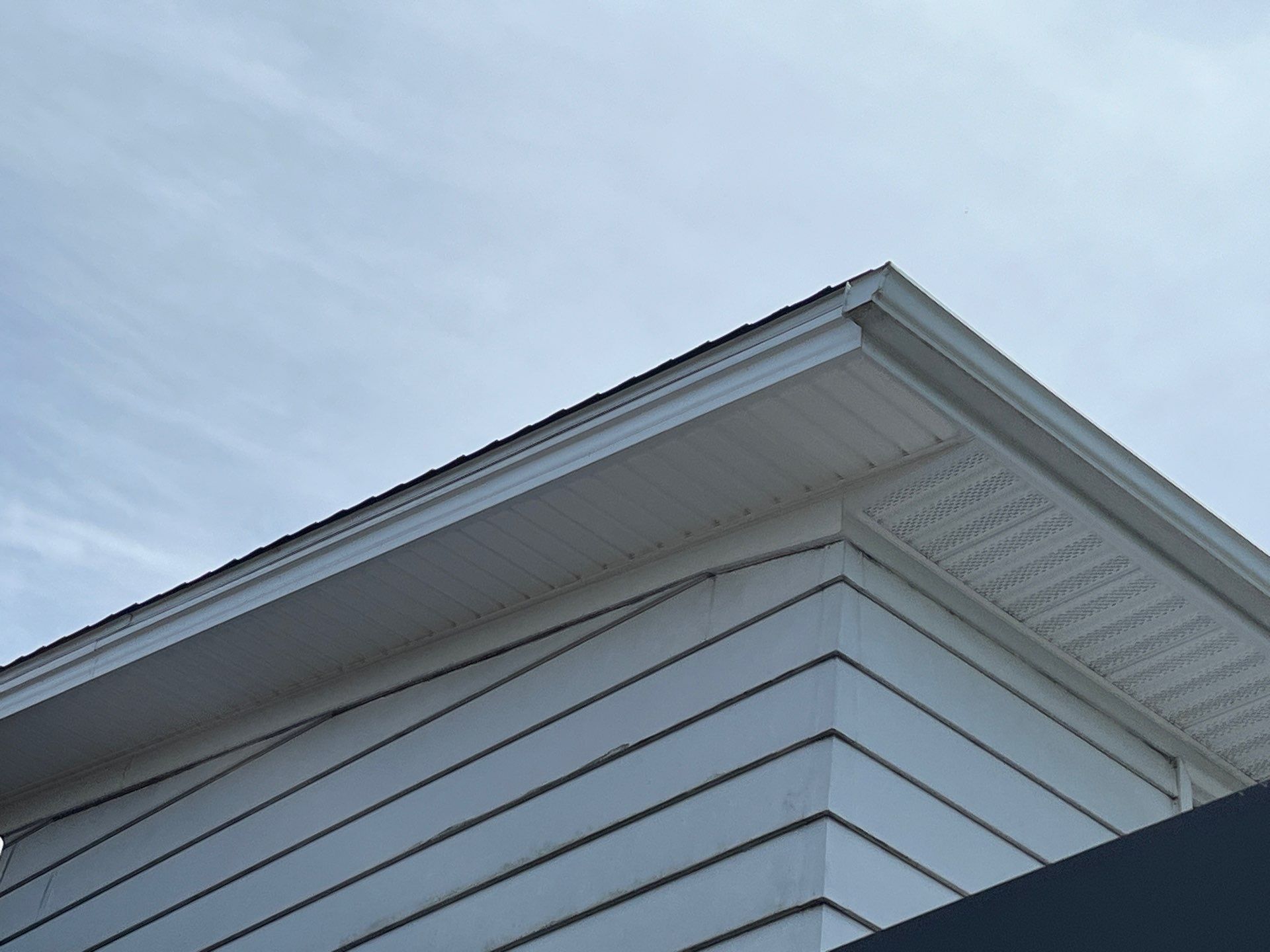 Soffit/fascia replacement by Nitro Roofing and Construction