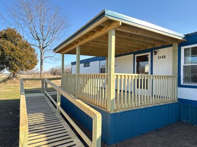Covered Deck w/ ADA Ramp