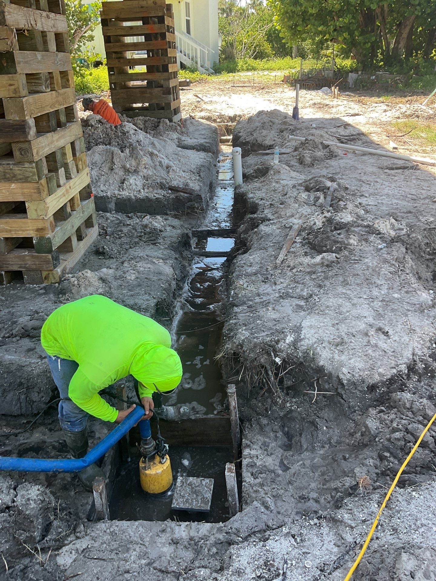 Raising a house on Sanibel Island by Southern Gulf Construction