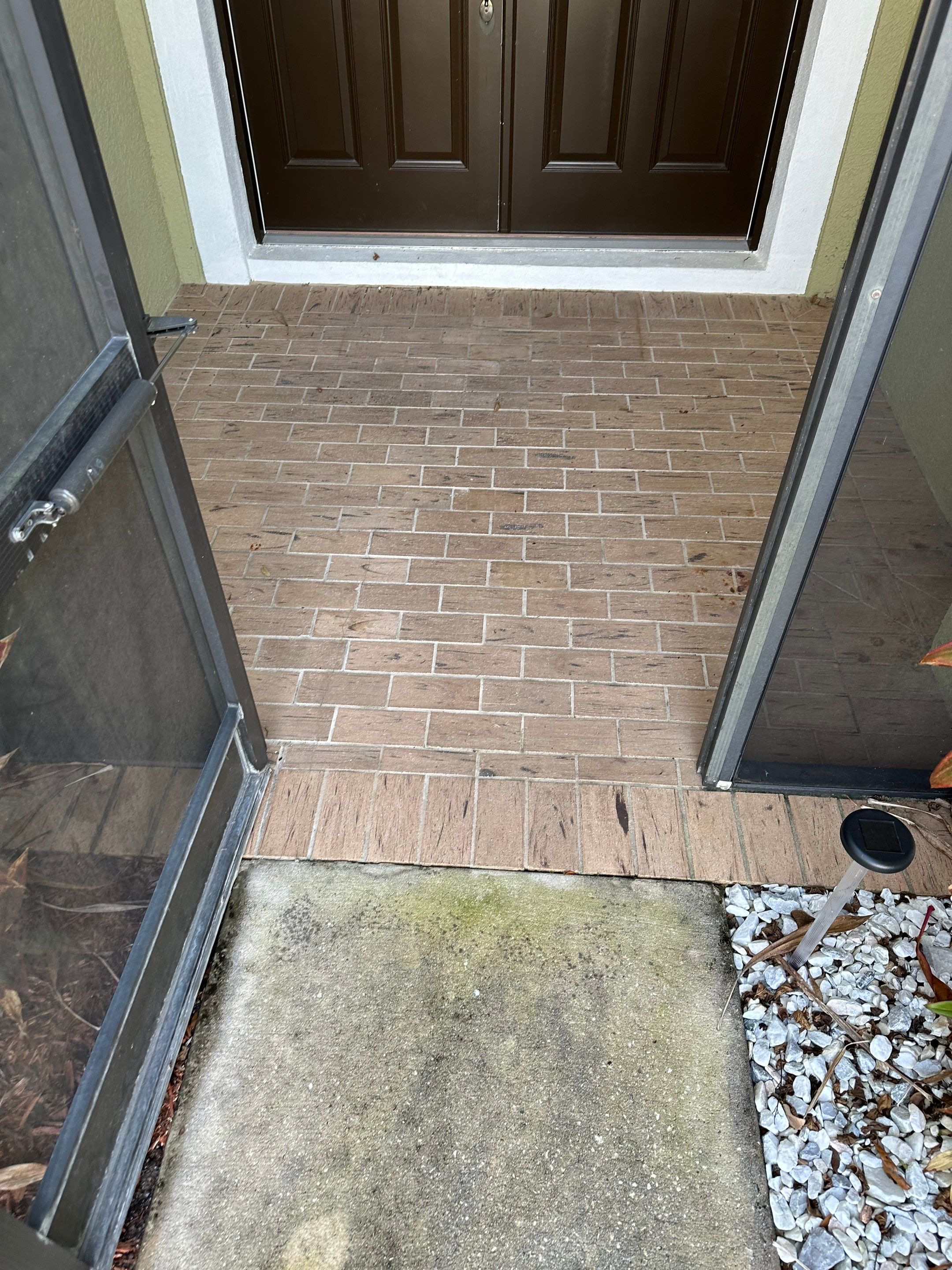 Driveway Cleaning in River Plantation Community, Parrish, FL by Sunshine AquaWash