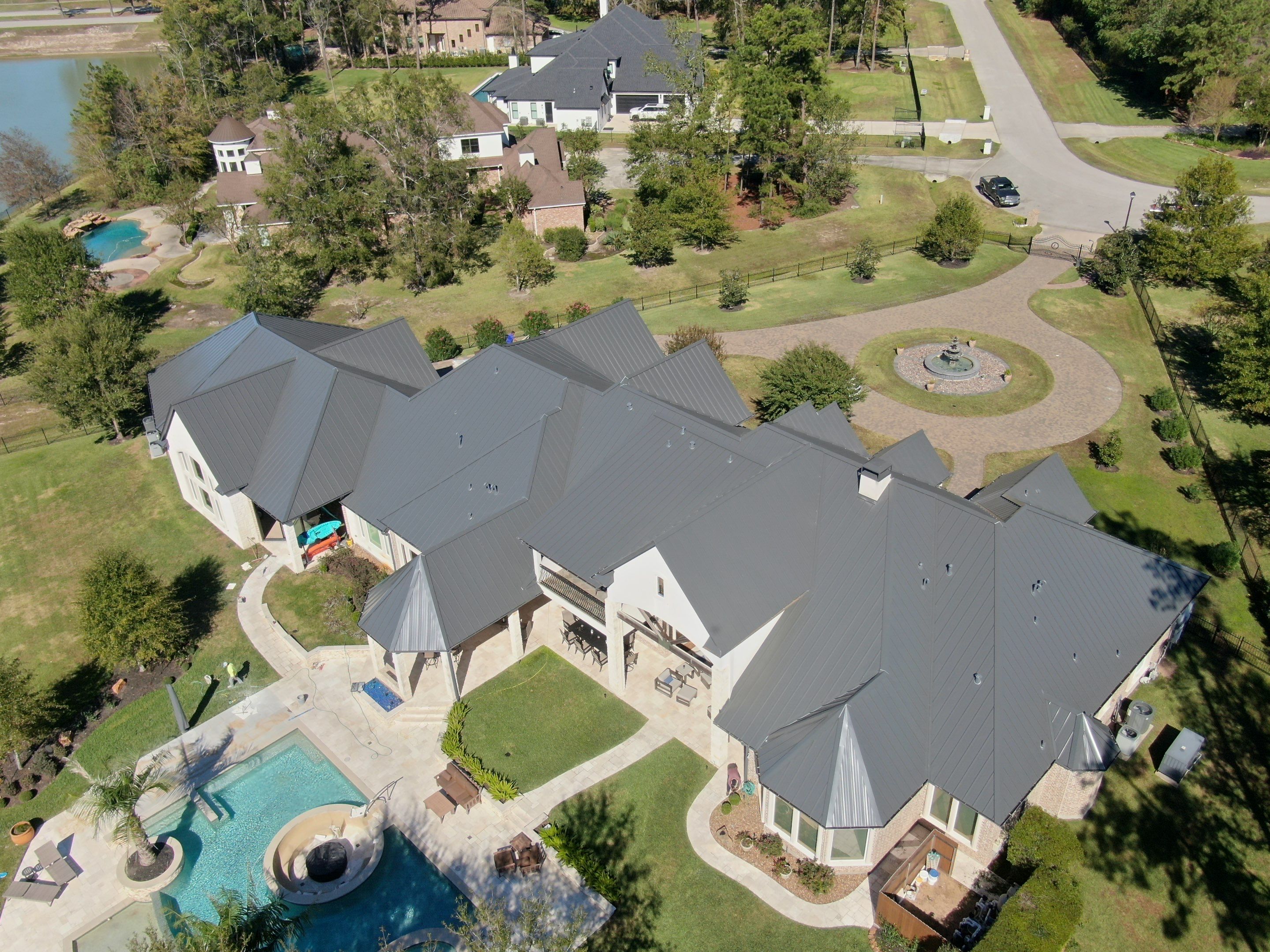 Benders Estates - Standing Seam by Hartland Roofing & Construction