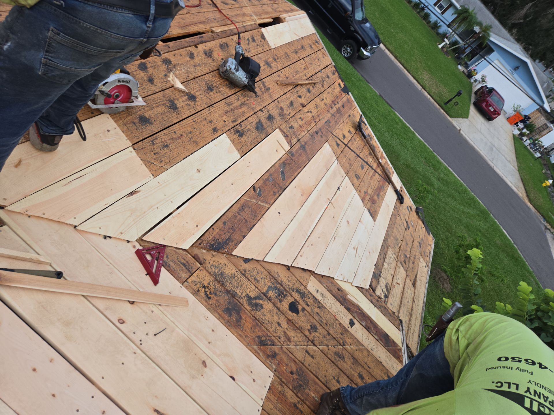 Project in Seminole 33772 by Mitchell Roofing Company LLC