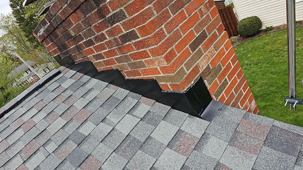 ATLAS PINNACLE COLOR: SUMMER STORM DRIP EDGE: WHITE by Eagle Eye Roofing