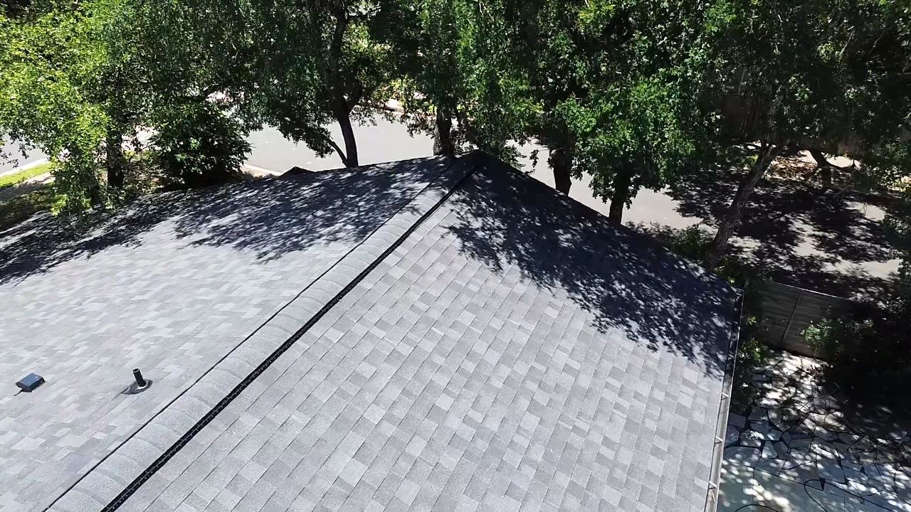Onyx Black - Owens Corning TruDefinition Duration by RoofsOnly.com
