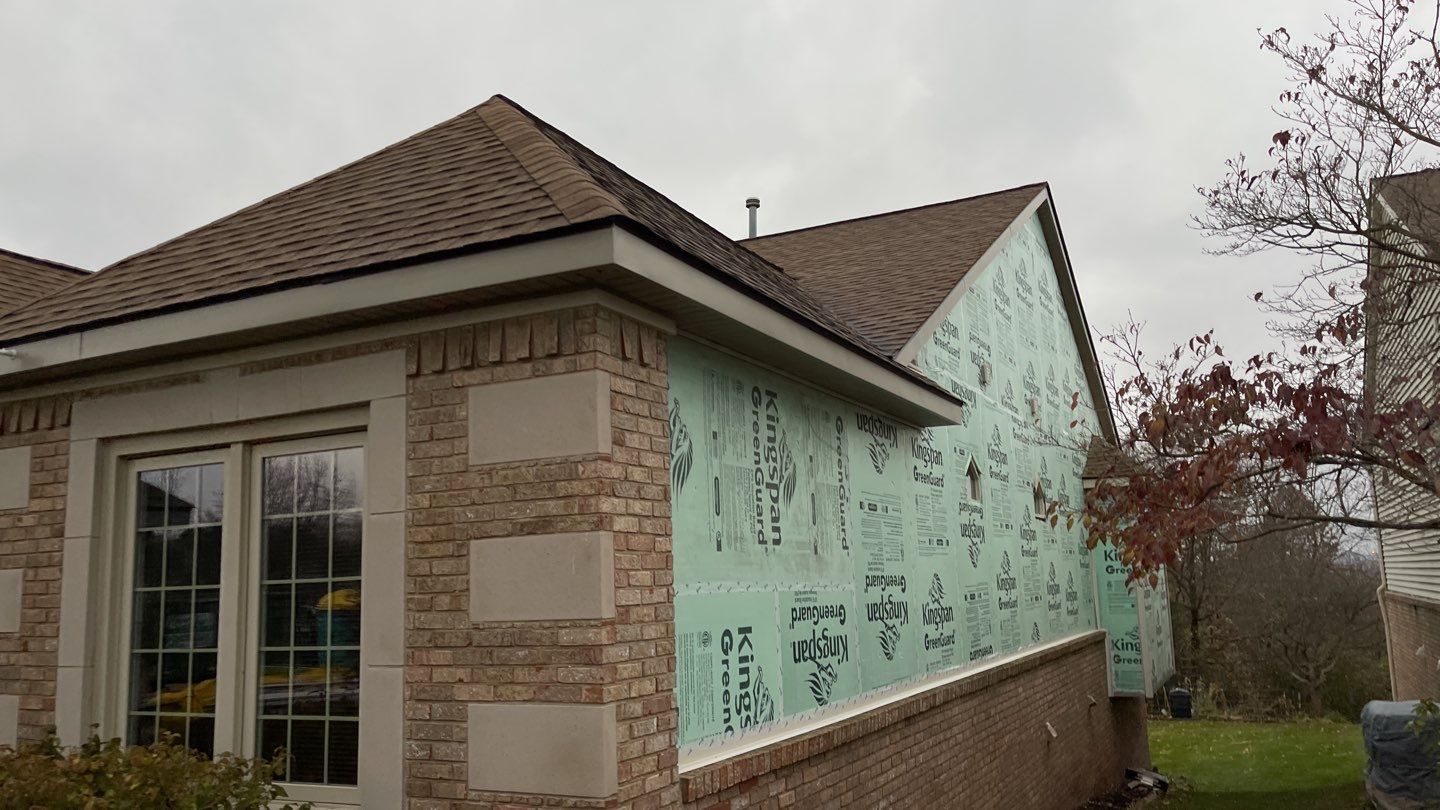 Siding Replacement using CertainTeed Restoration Classic D5 by 180 Contractors