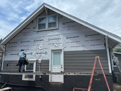 James Hardie Iron Gray Siding Replacement for Omaha Home