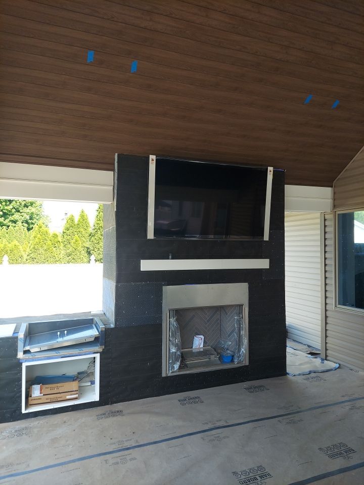 Outdoor Living Addition by Ivy Lea Construction