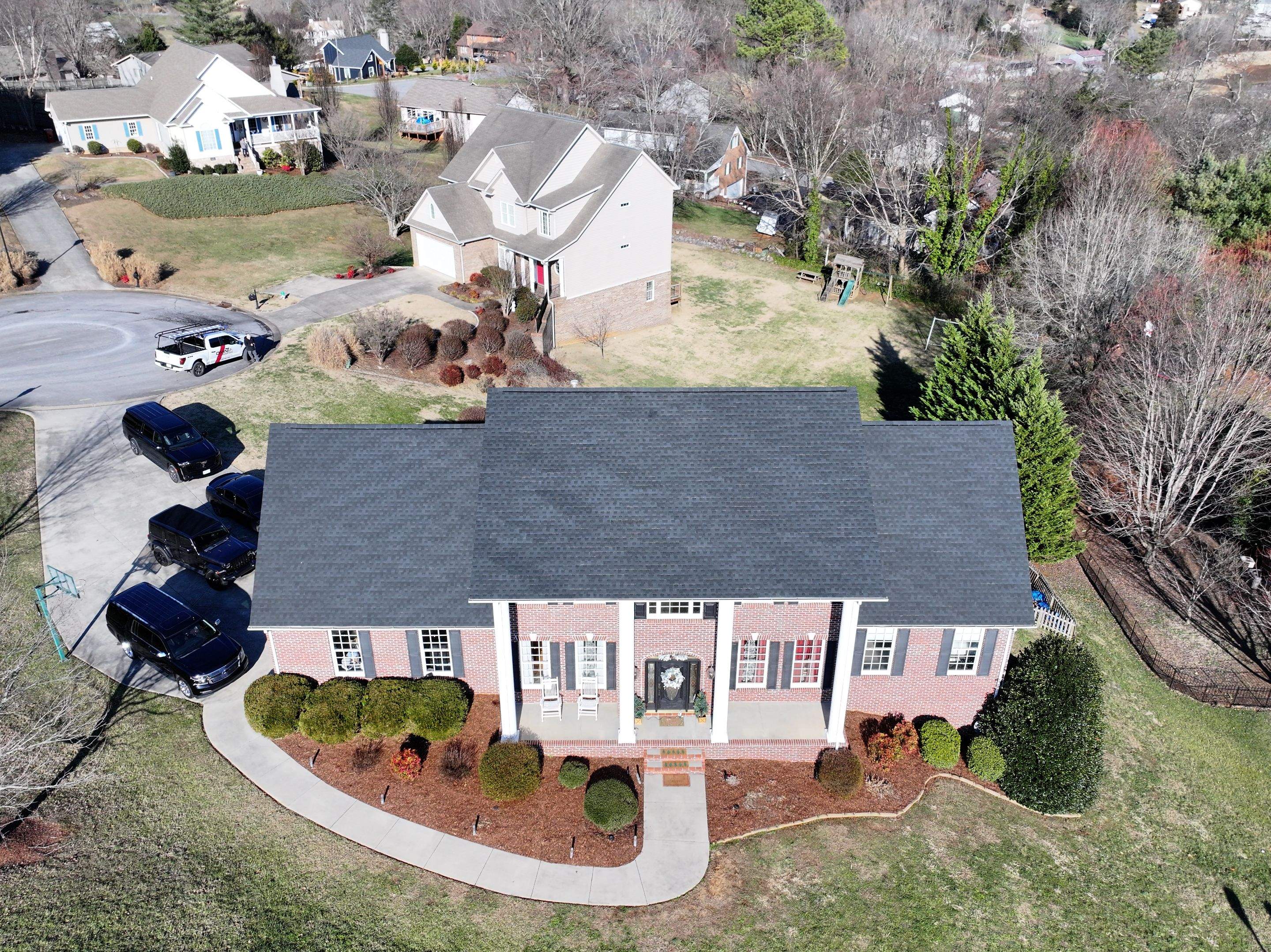 Phillips Residence  by Omnia Roofing