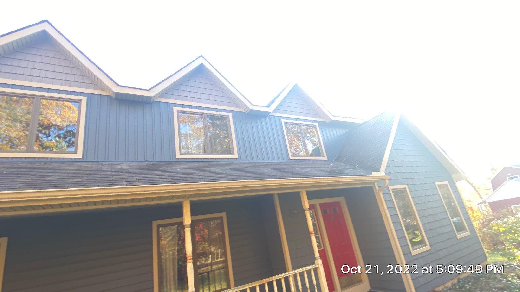 CertainTeed Monogram D5 Pacific Blue + Cedar Impression Shake Driftwood Blend & Pacific Blue + CertainTeed Board & Batten Pacific Blue by 180 Contractors