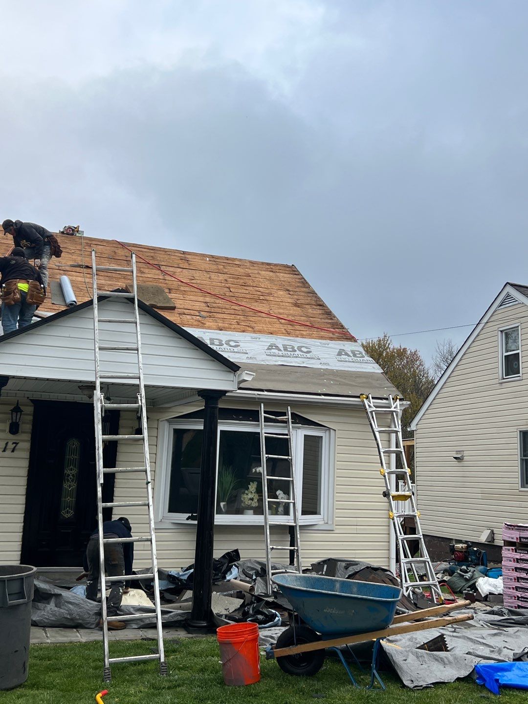 Estate Gray Shingles by Reimagine Roofing