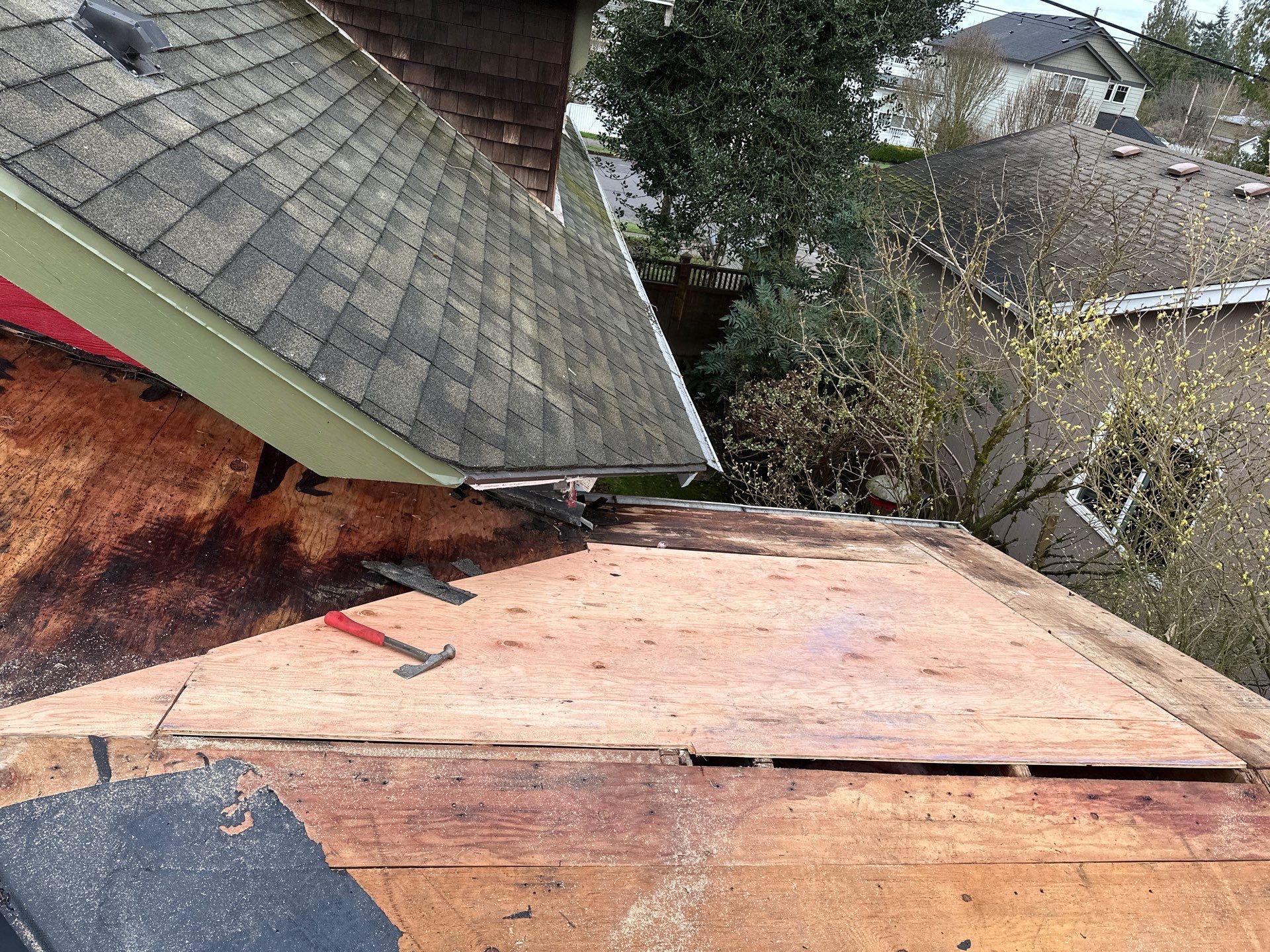 Residential Roofing Installation using Malarkey Highlander by Northwest Roof Maintenance Inc