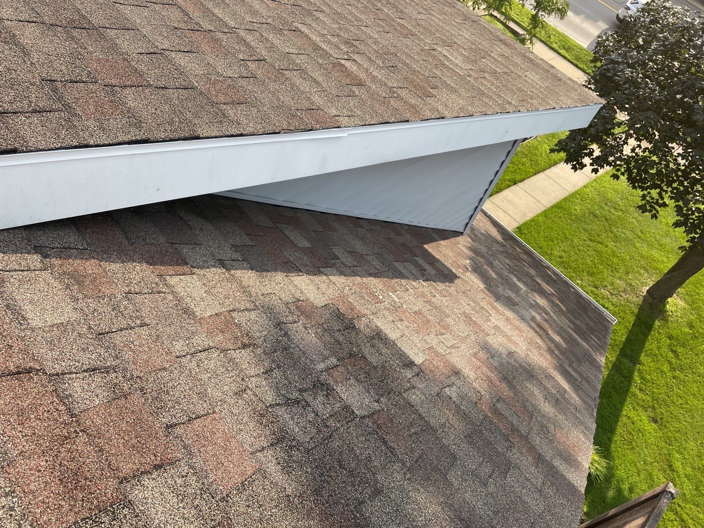 Roof Replacement using CertainTeed Landmark by 180 Contractors