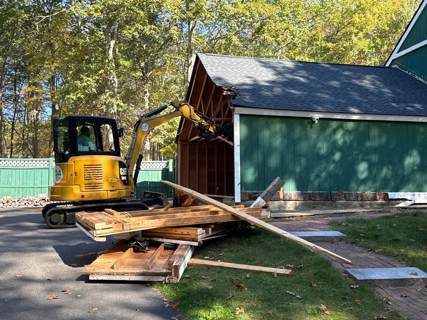 Custom ADU Construction with Vaulted In-Law Suite – LP SmartSide®, ZIP System® & Harvey® Windows by Sensible Home Solutions