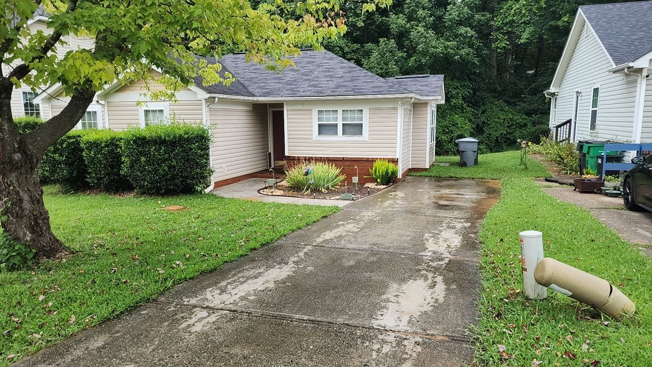 House Wash using cleaner by Power Wash Masters LLC
