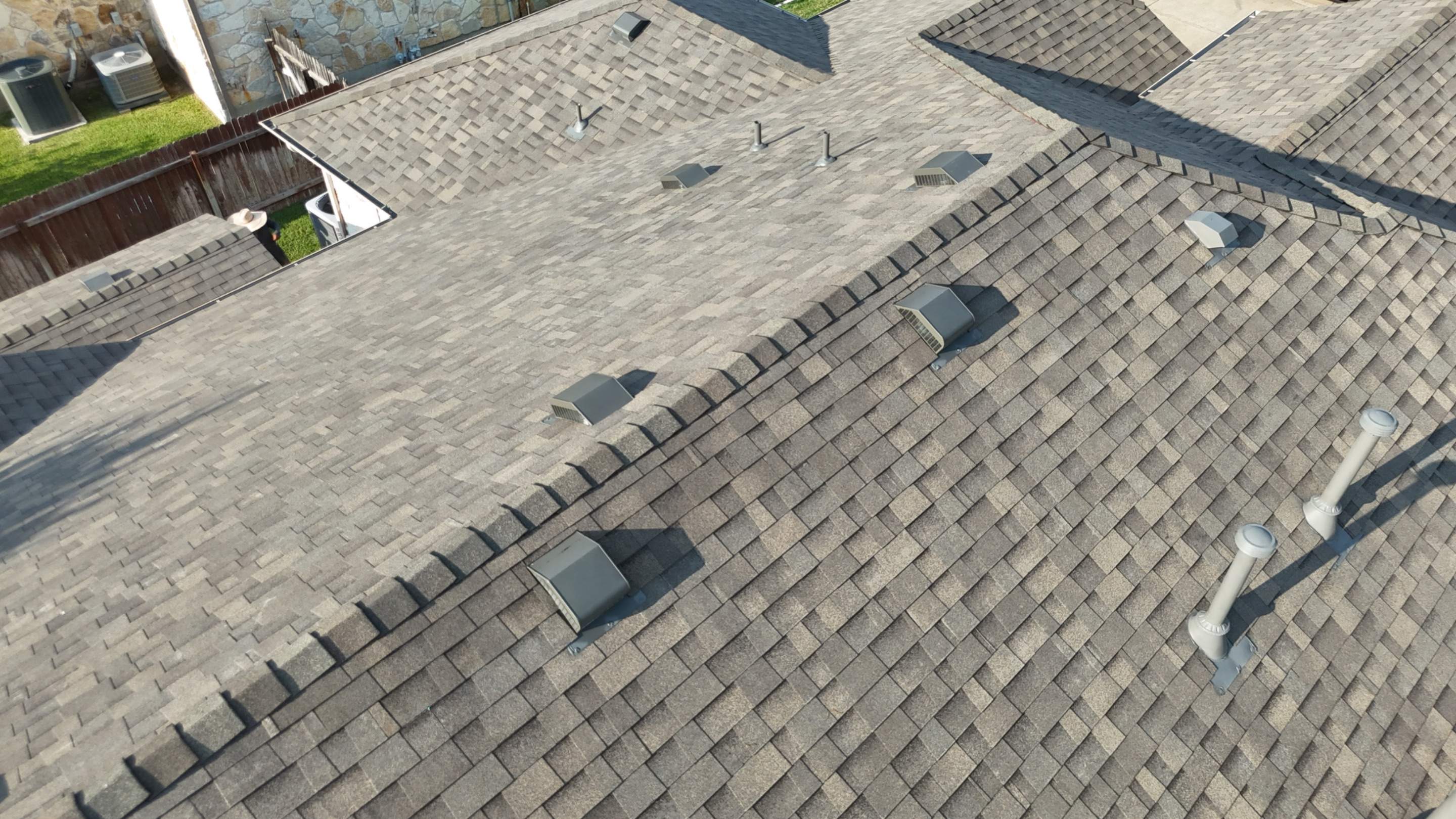 Weathered Wood - Malarkey Vista by RoofsOnly.com