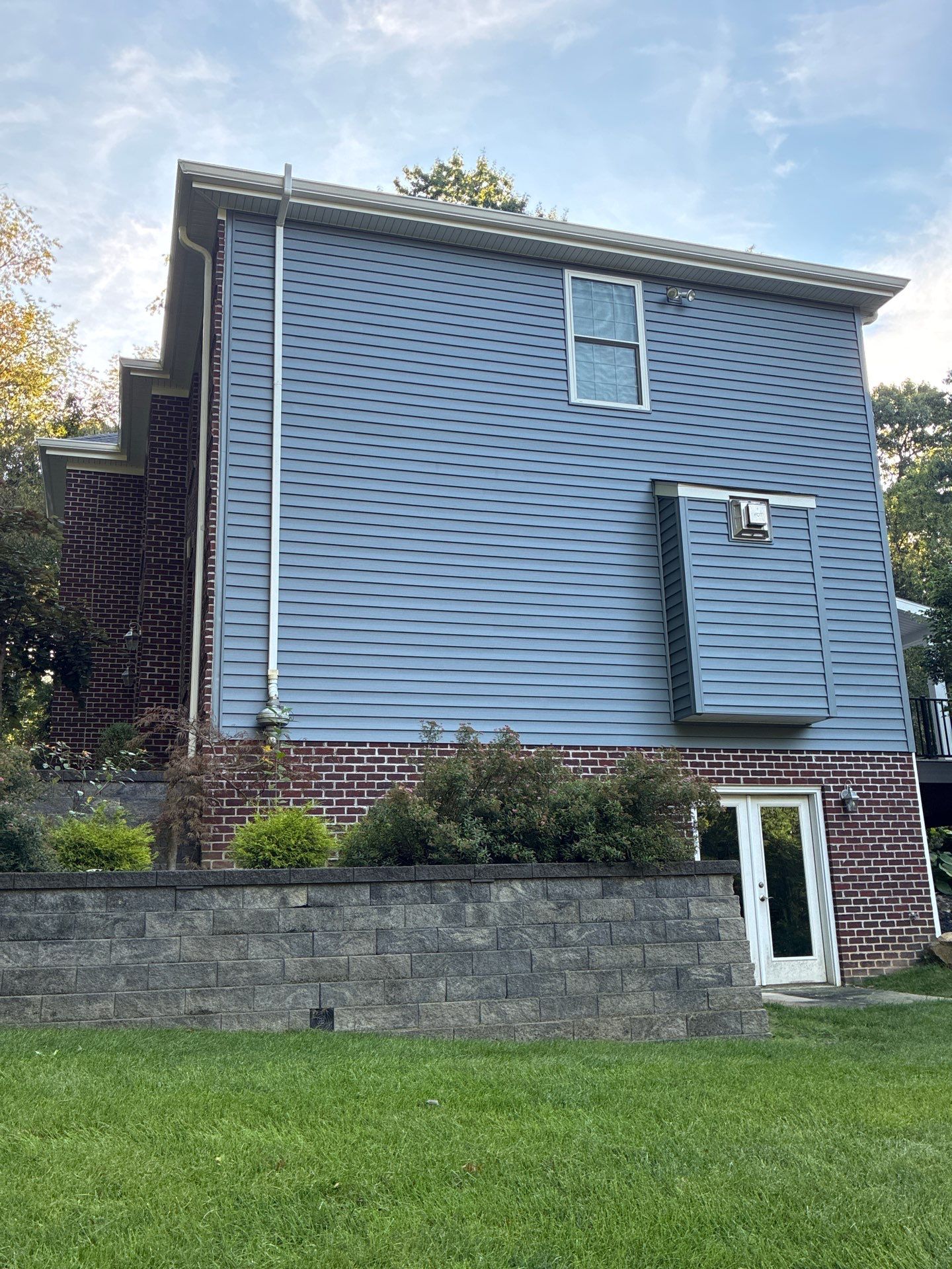 Full House Siding Renovation with English Wedgewood Vinyl in Gibsonia by Ideal Siding Pittsburgh