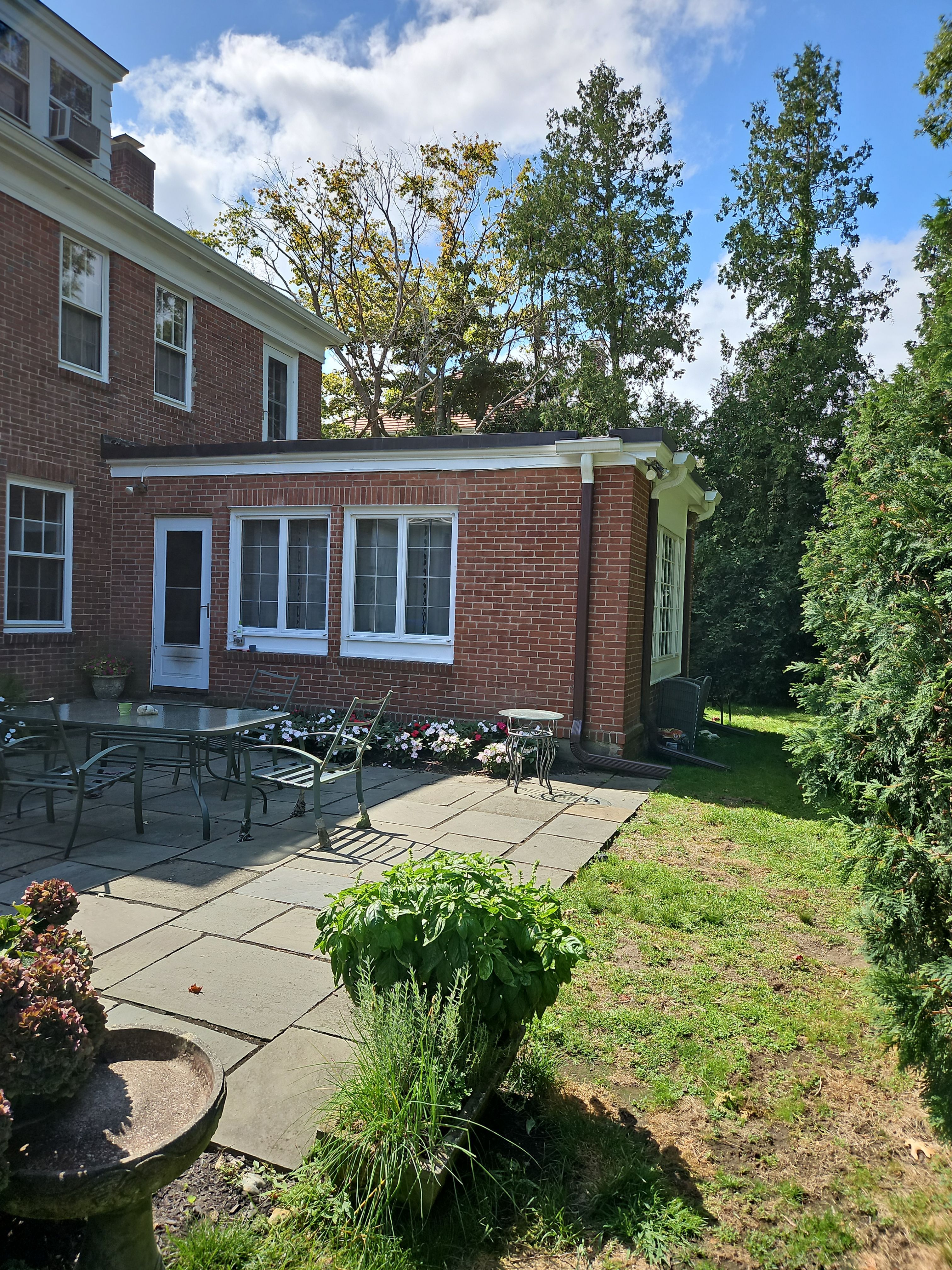 Gutter Installation using 6" K-Style Aluminum Gutter by Gutter Pro Enterprises