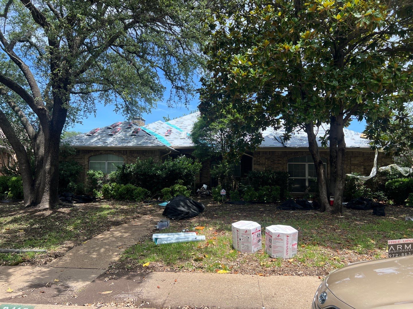 Project in Dallas by Armor Roofing | Exteriors