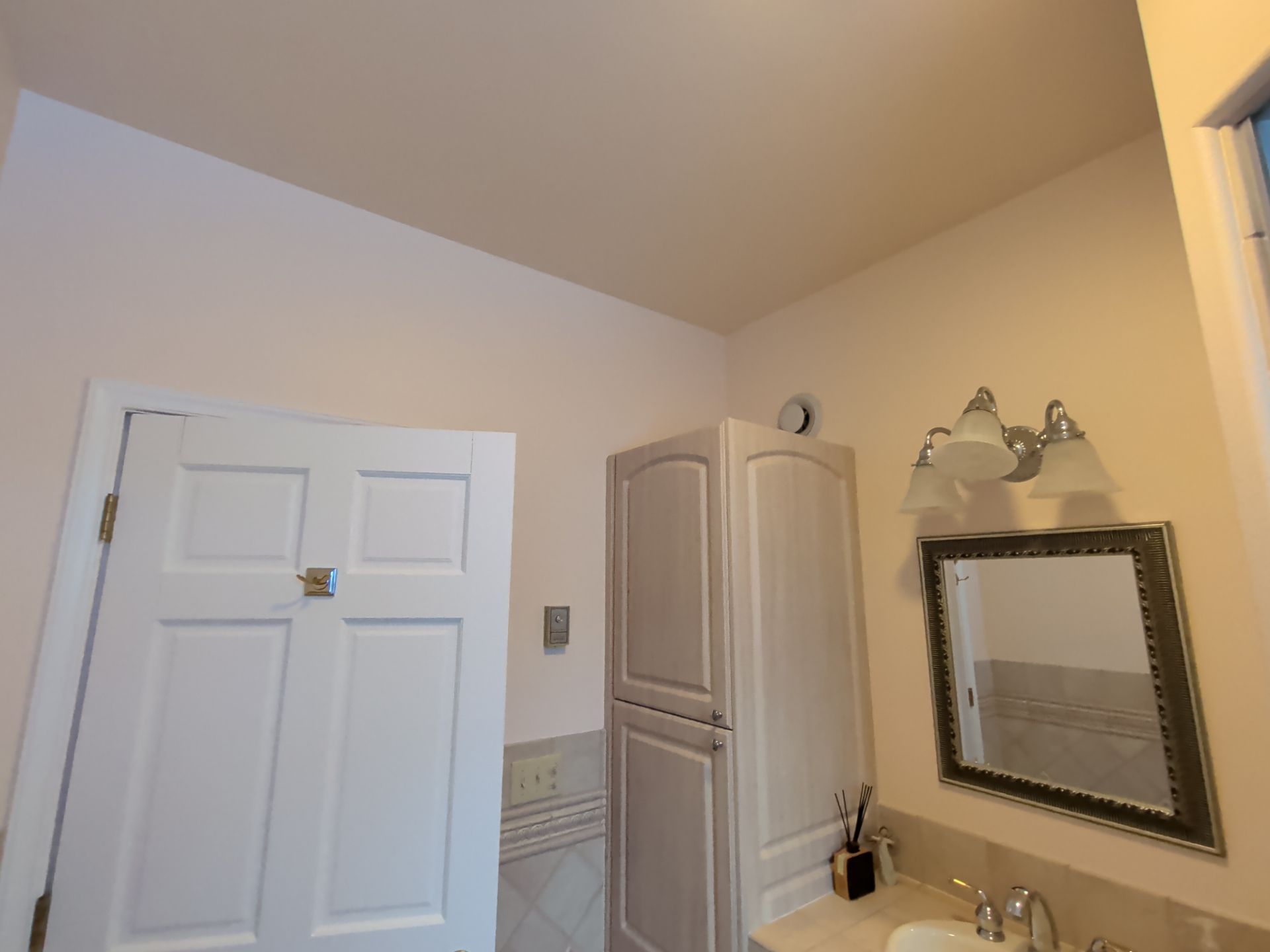 Interior Refresh by Midnight Sun Painting