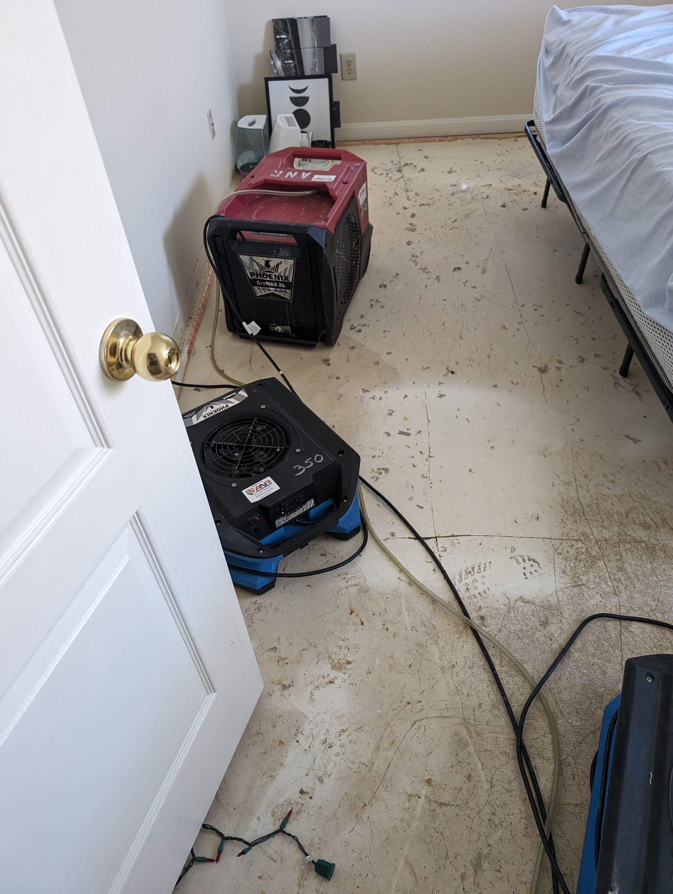 Emergency Service Water Mitigation in Louisville, KY by ANR Restoration