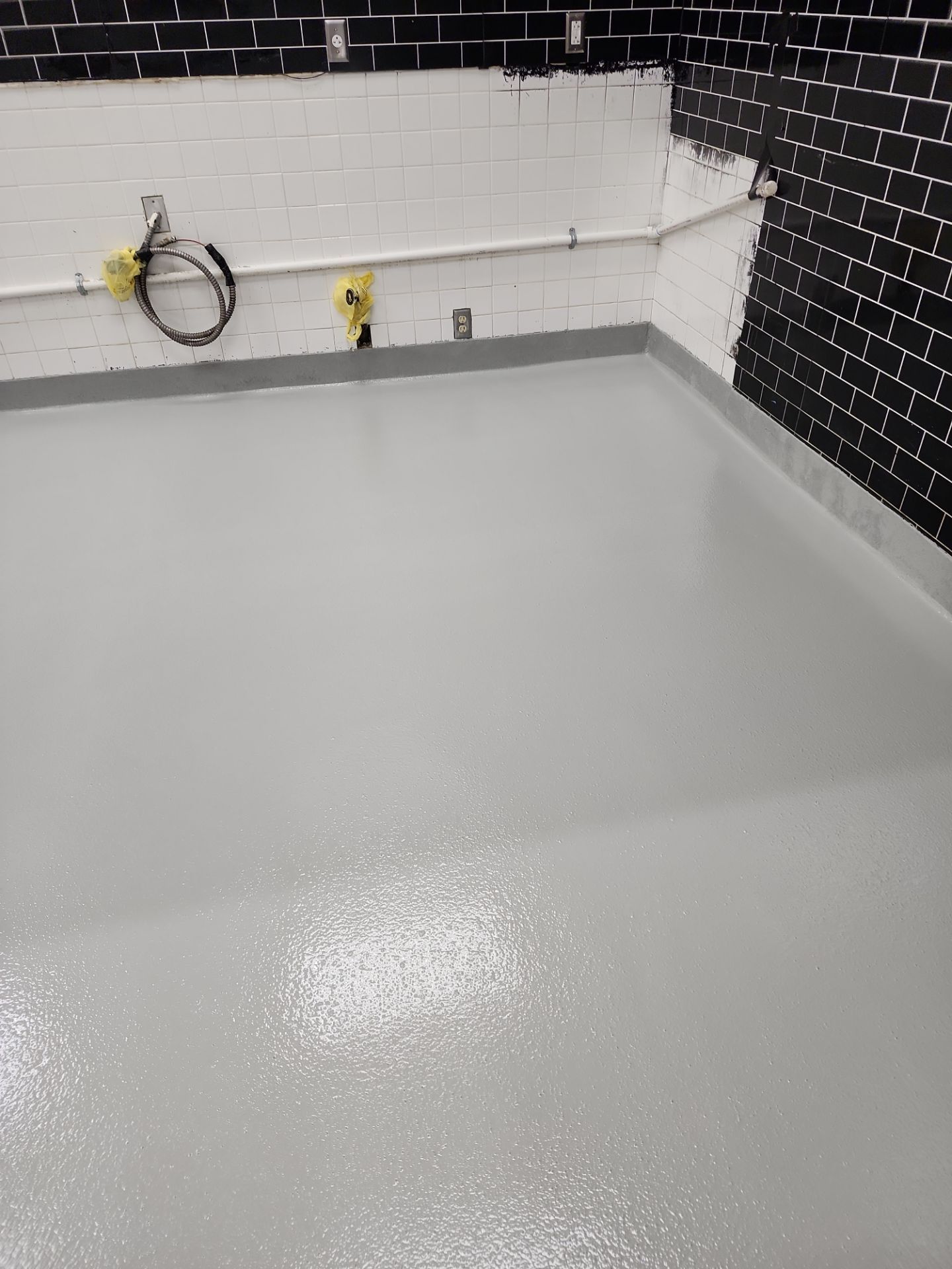 Fresco y Más Food Prep Area by Seamless Surfaces