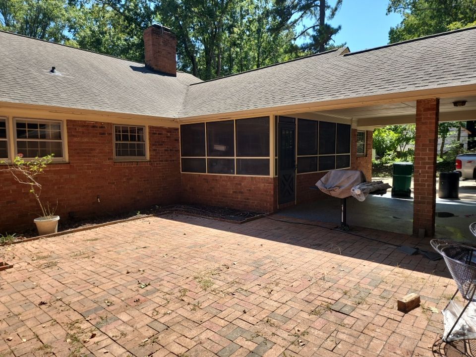 House Wash using cleaner by Power Wash Masters LLC