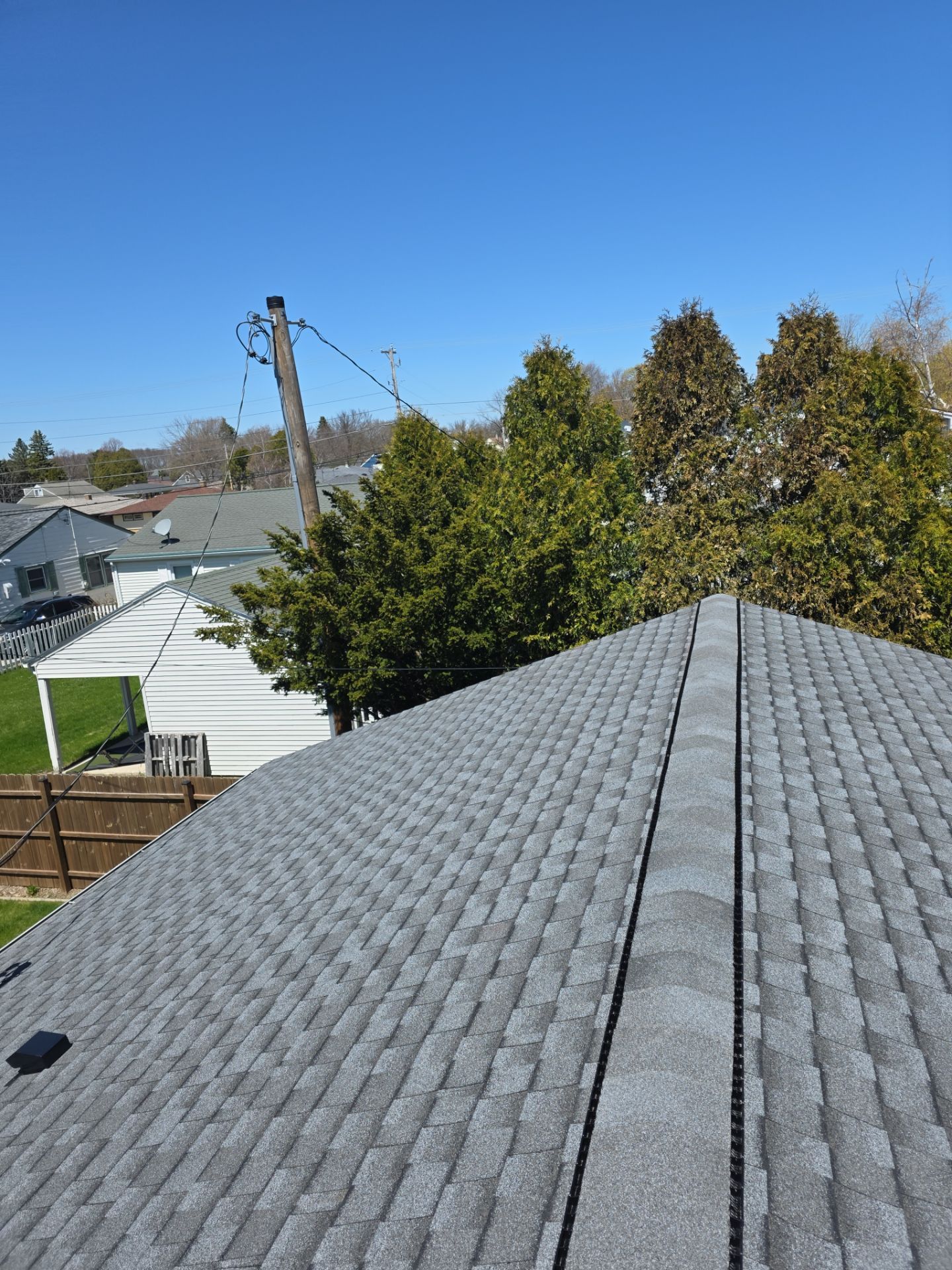 UHDZ BEAUTIFUL ROOF  by Gellings Roofing & Siding