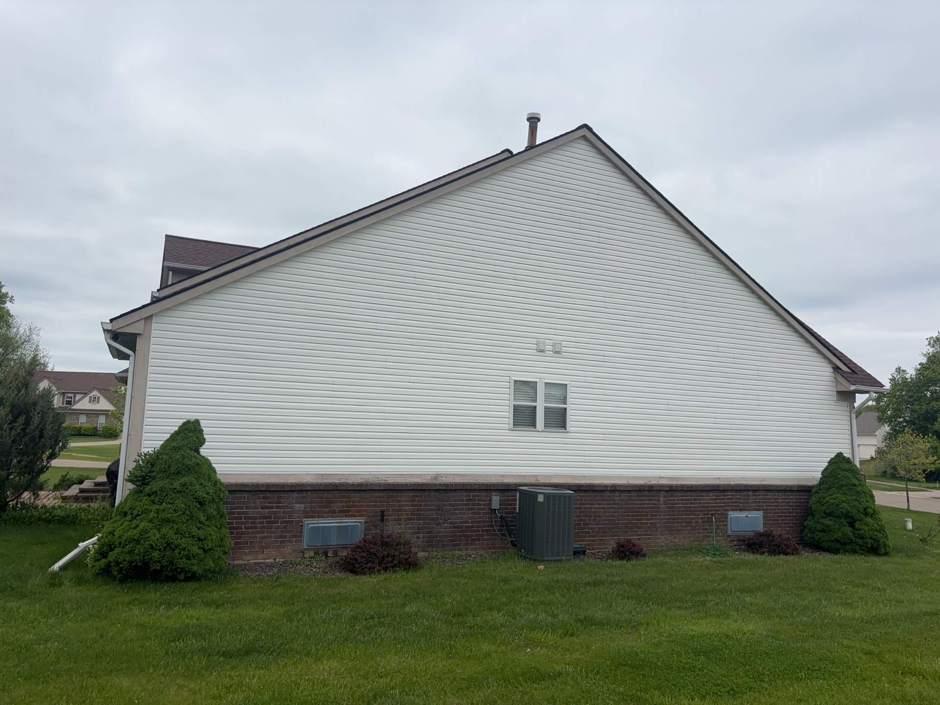 Siding Replacement using Alside D4 Odyssey-Plus Dutchlap Tuscan Clay by 180 Contractors