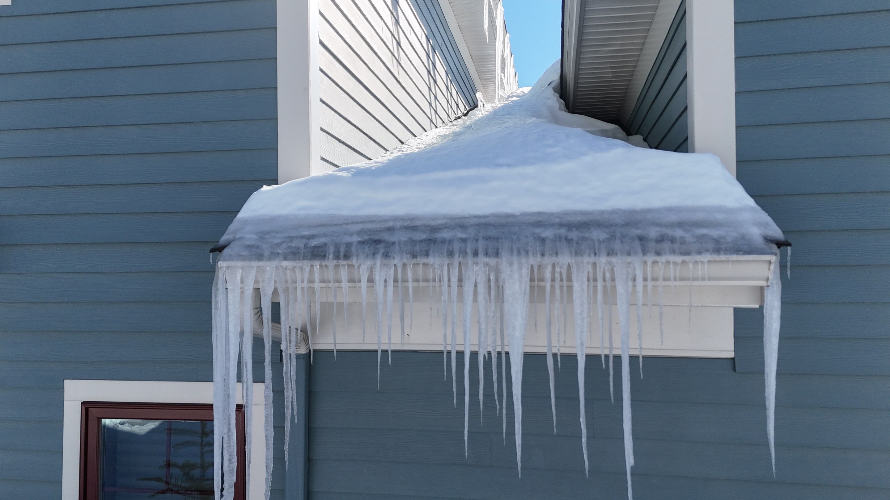 Snow | Ice dams Removal by Mighty Dog Roofing of Greater Middlesex County