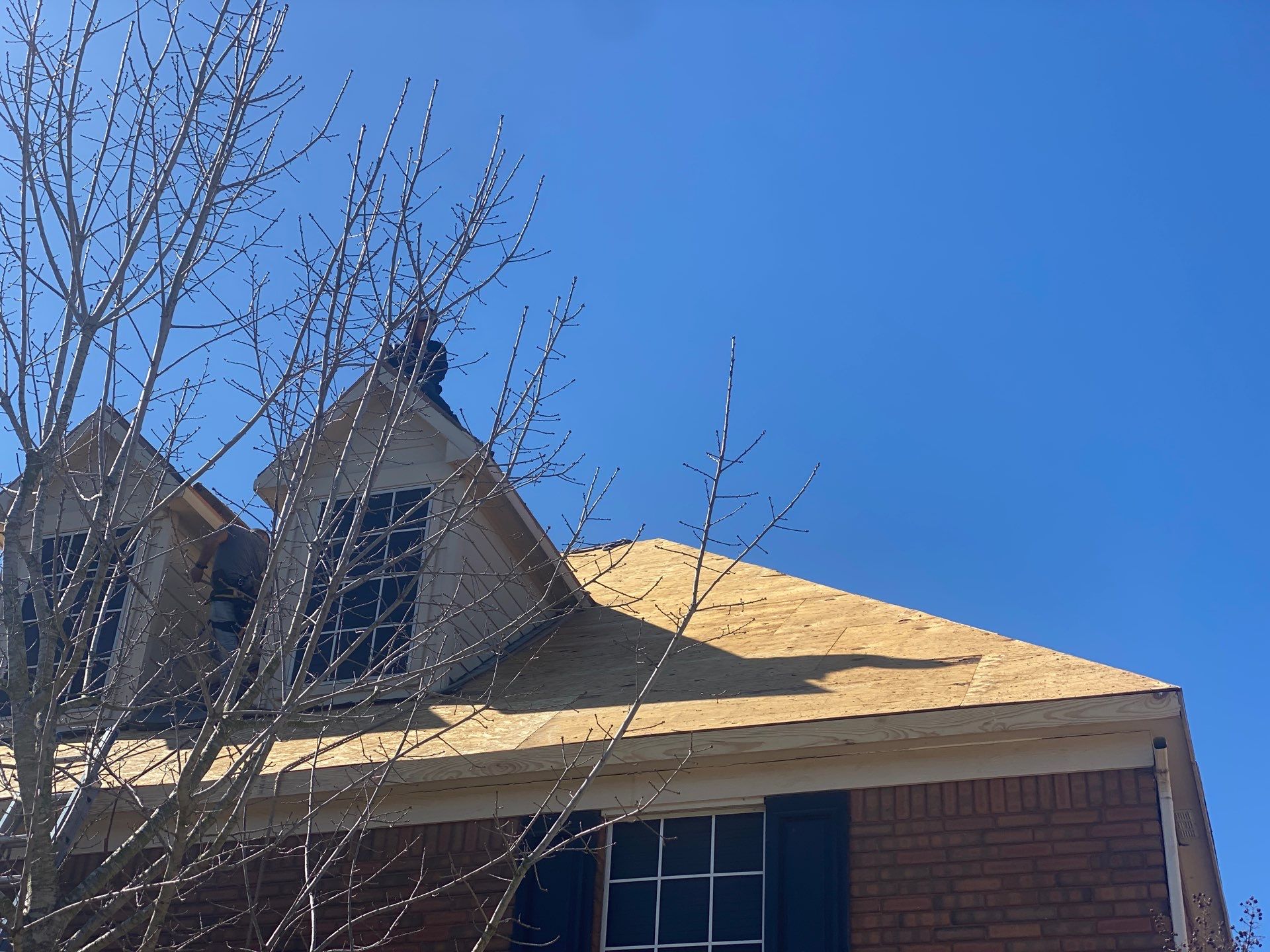 Residential Roofing Installation using Owen's Corning Duration (Lifetime) Shingles by Roof Repair Company