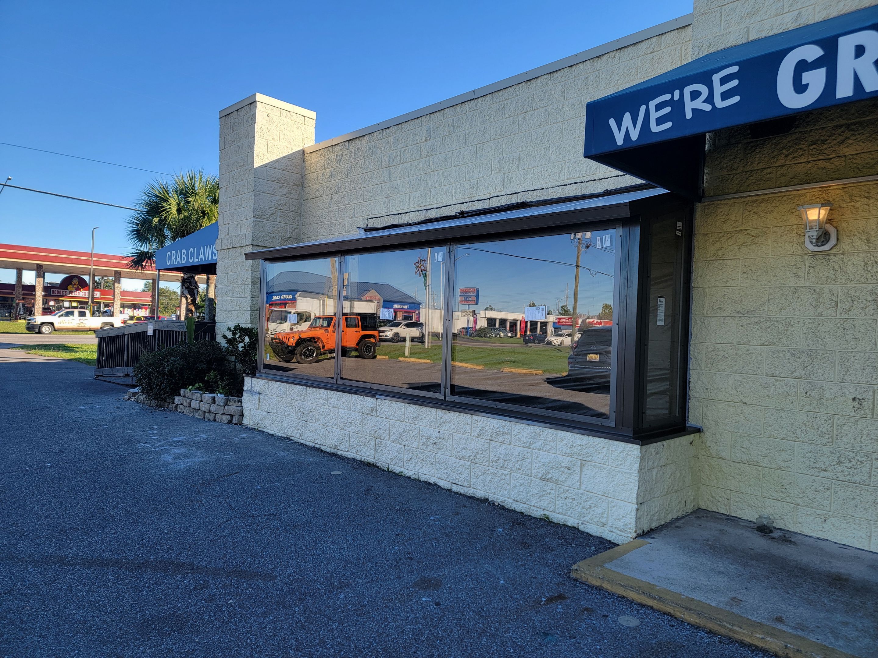 Commercial Restaurant Glass Room by Titan Sunrooms