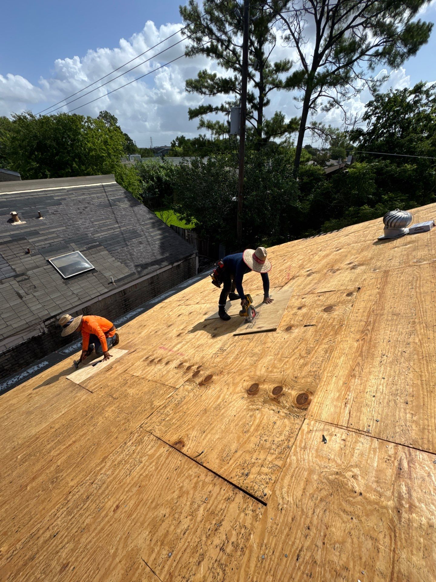 Roof Replacement Houston by Roof Repair Company