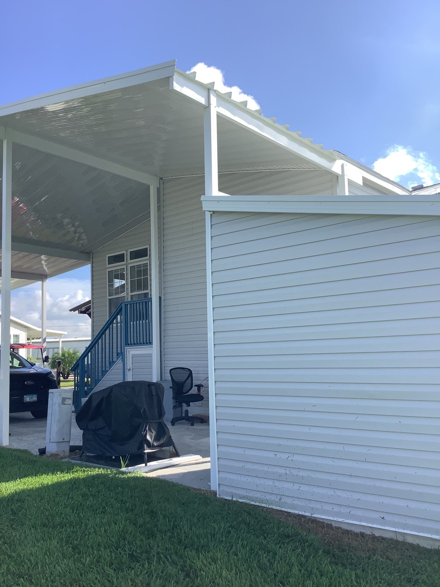 7-Inch Seamless Gutters for Heavy Rain in Sarasota FL by Gutter Professors
