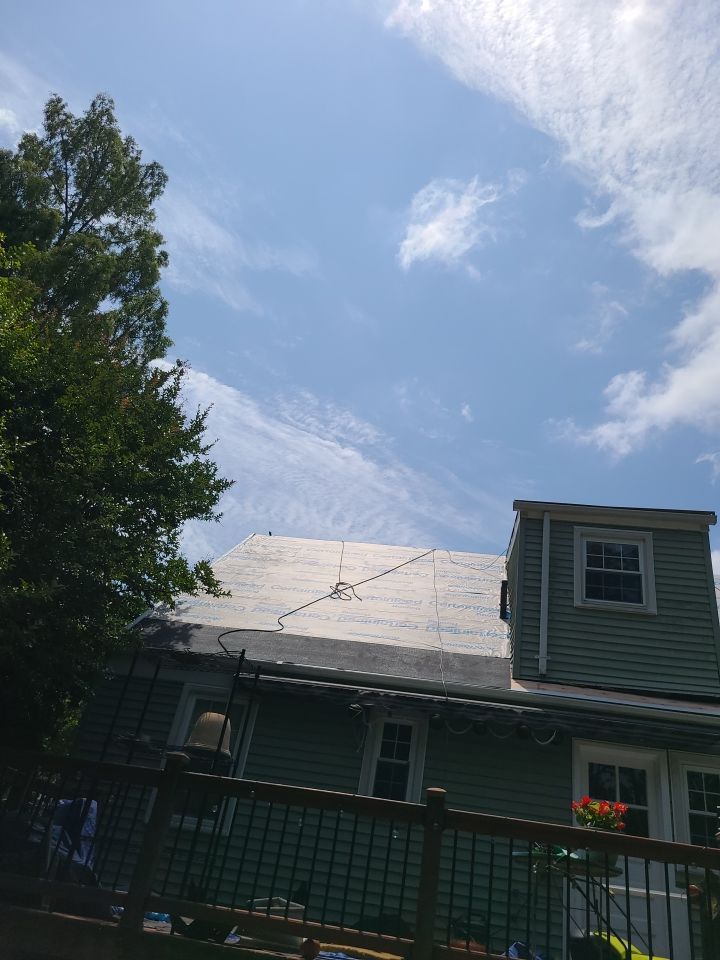 Arlington: CertainTeed Landmark Architectural Shingle in Georgetown Gray by RM Banning, Inc.