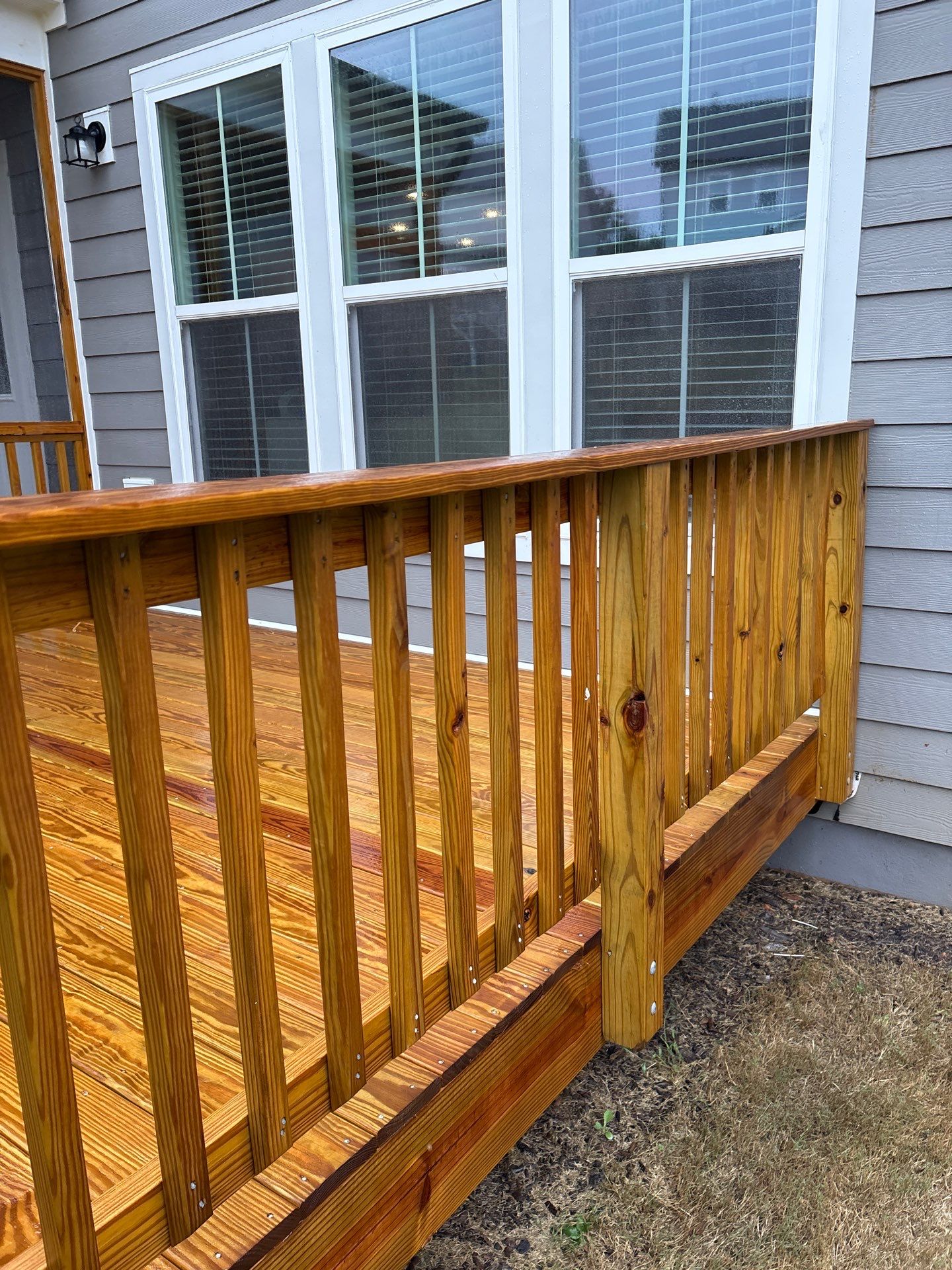 Wood Deck using Wood Sealant by DuraSeal