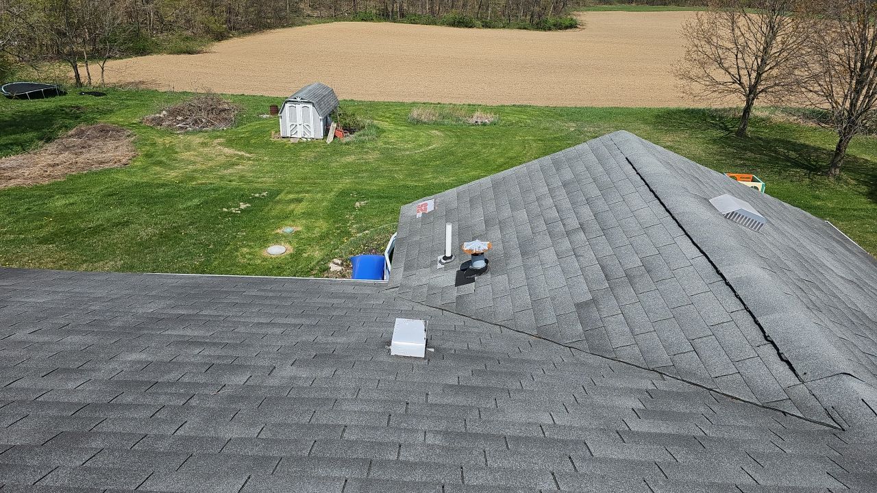 ATLAS PINNACLE HP W/SCOTCHGARD COLOR: BLACK SHADOW by Eagle Eye Roofing