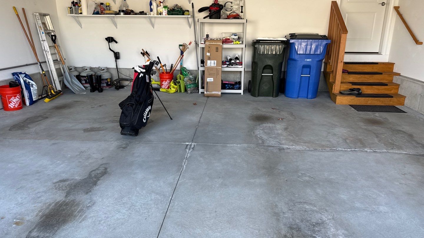 Garage in Londonderry, NH 03053 by Symphony Concrete Coatings