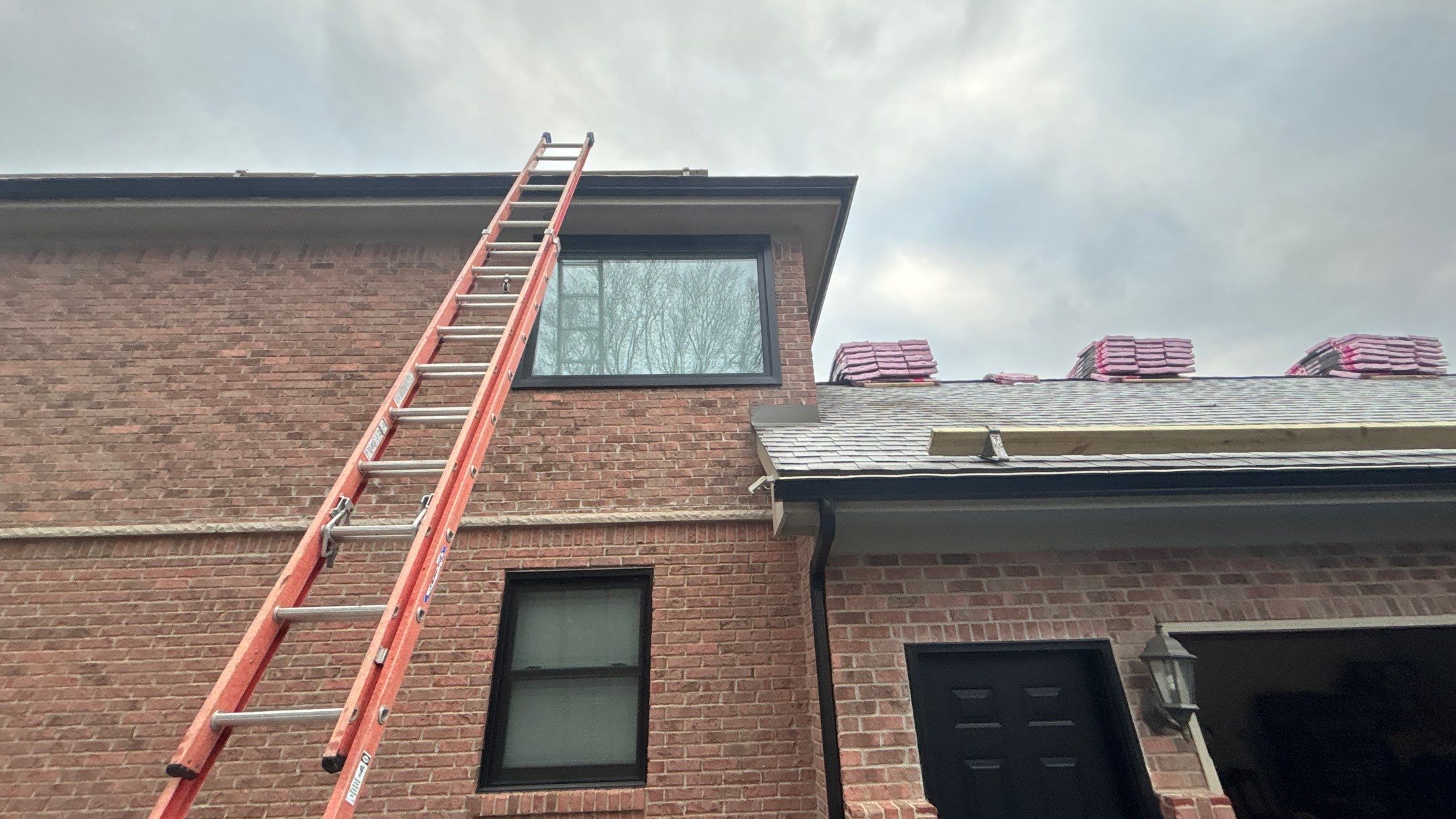 Roof Replacement using Owens Corning Onyx Black by 180 Contractors