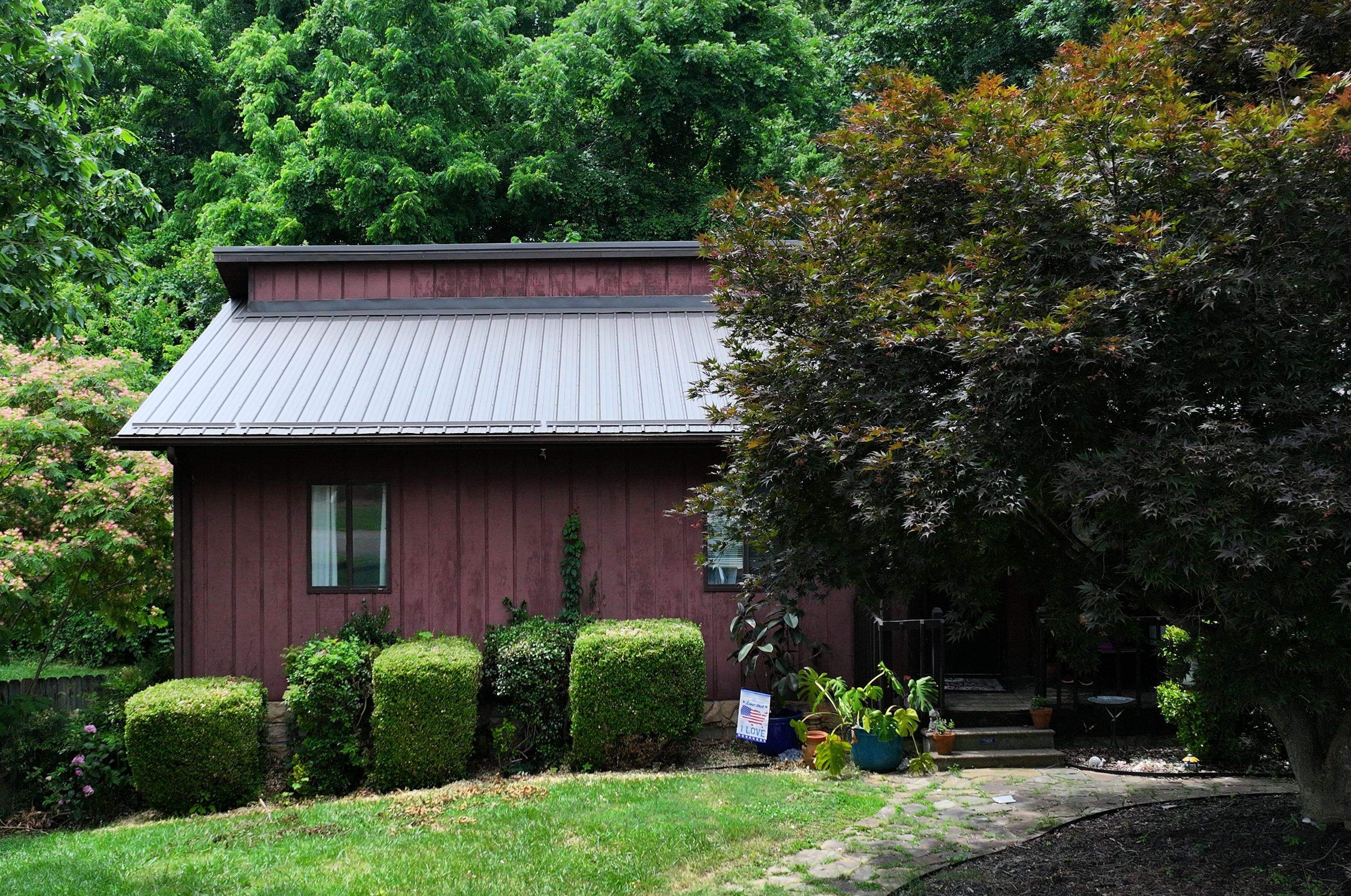 Boggs Residence by Omnia Roofing