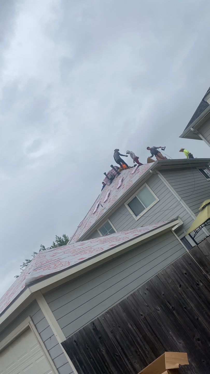 Residential Roofing Installation using Owen's Corning Duration (Lifetime) Shingles by Roof Repair Company