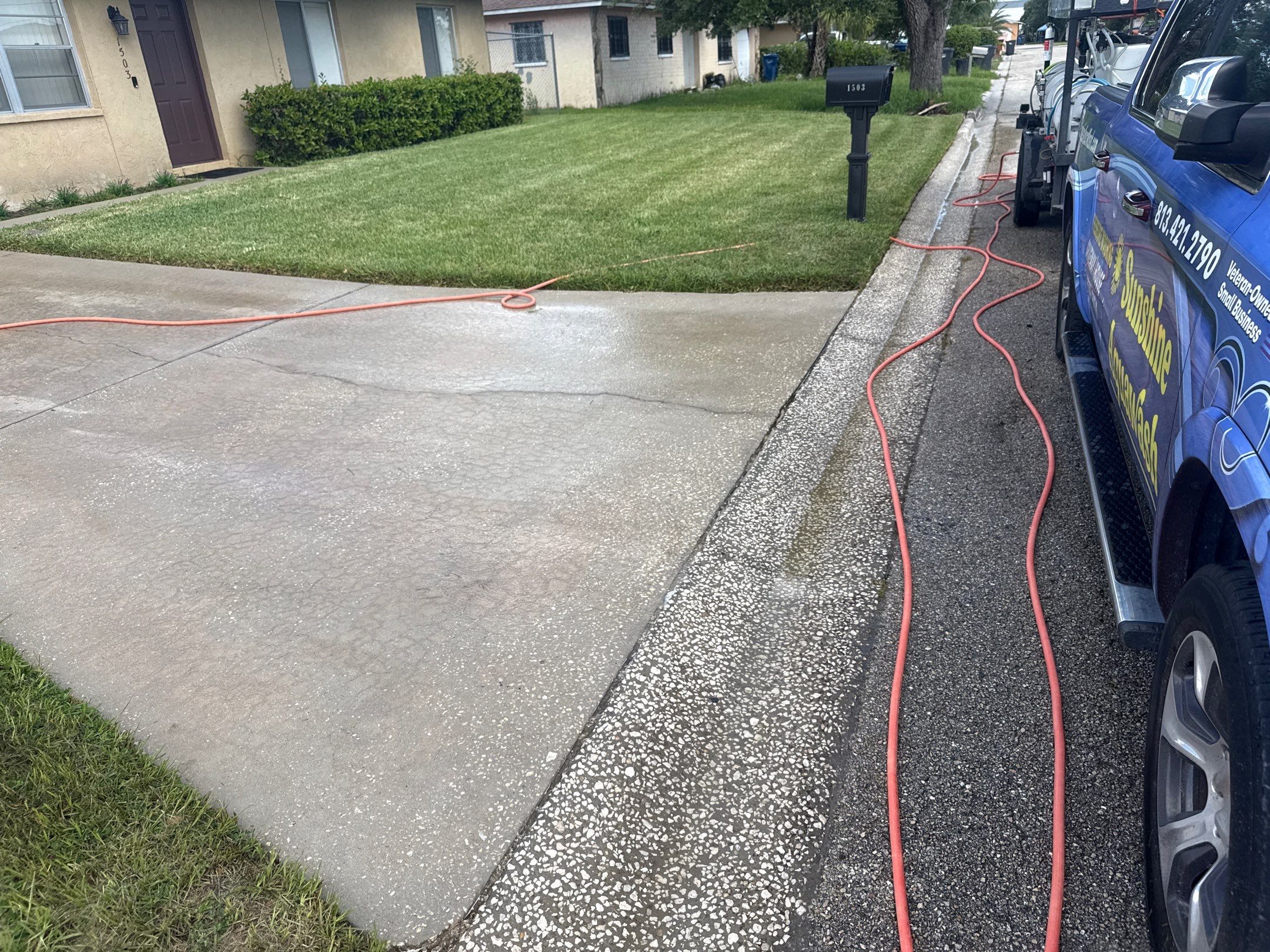 Concrete Driveway & Paver Cleaning – Sylvan Oaks, Palmetto, FL by Sunshine AquaWash